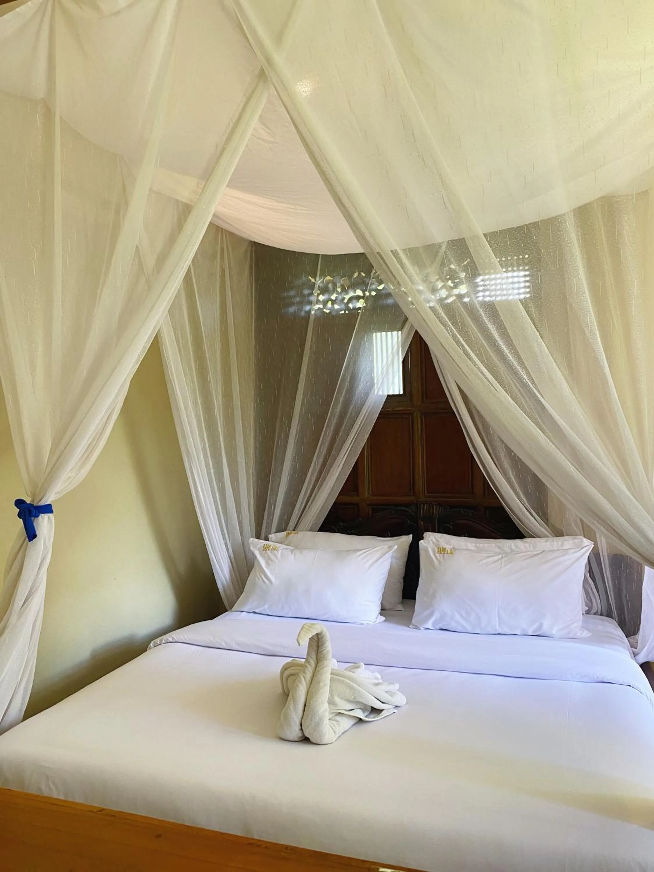 Bed in Sapulidi Cafe, Gallery & Resort