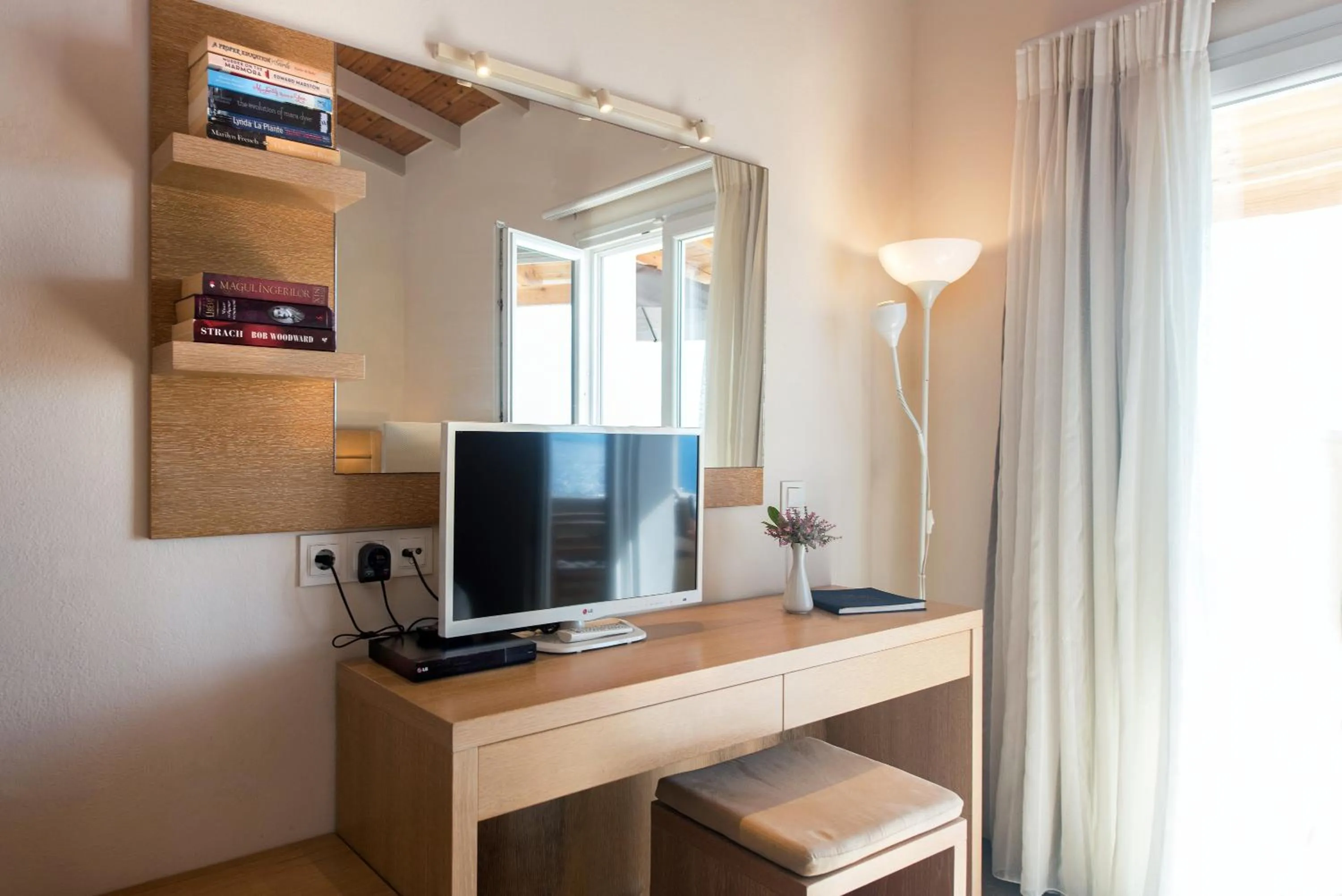 Krouzeri Beach Apartments