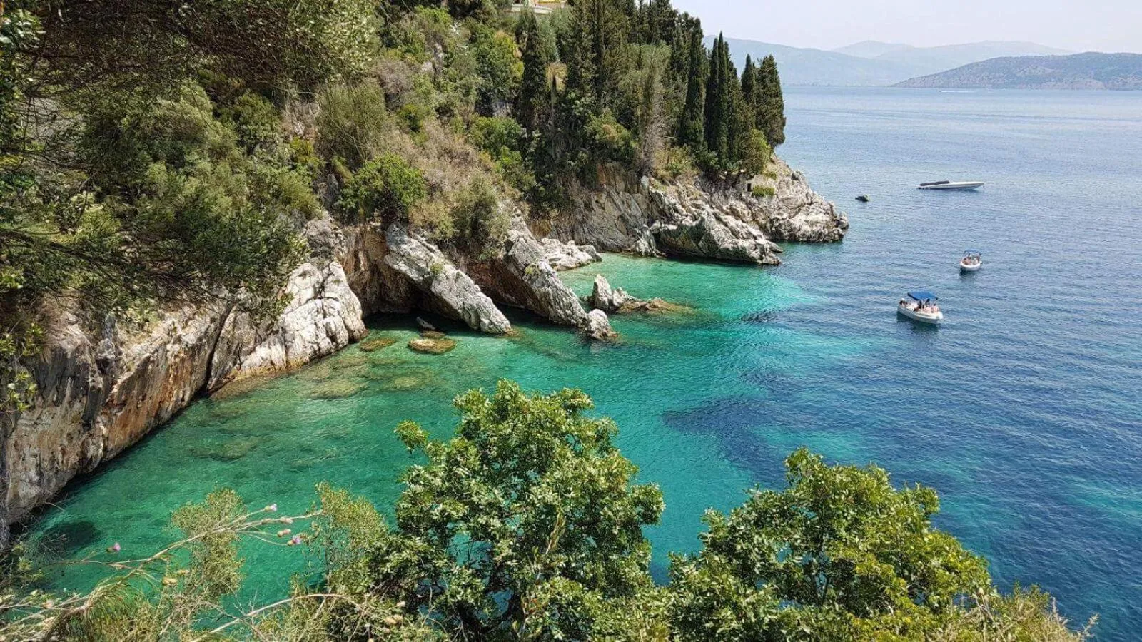 Krouzeri Beach Apartments