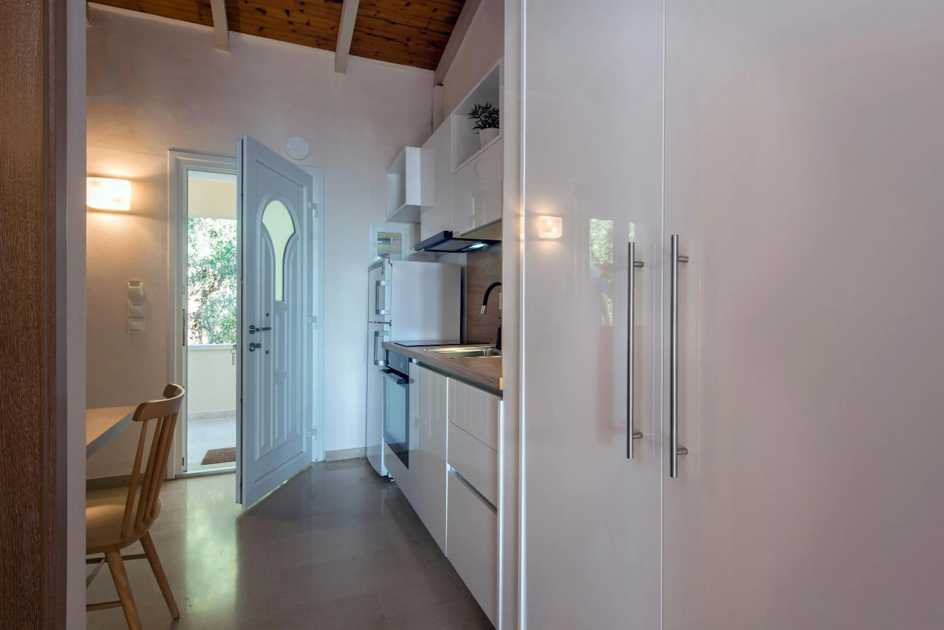 Krouzeri Beach Apartments