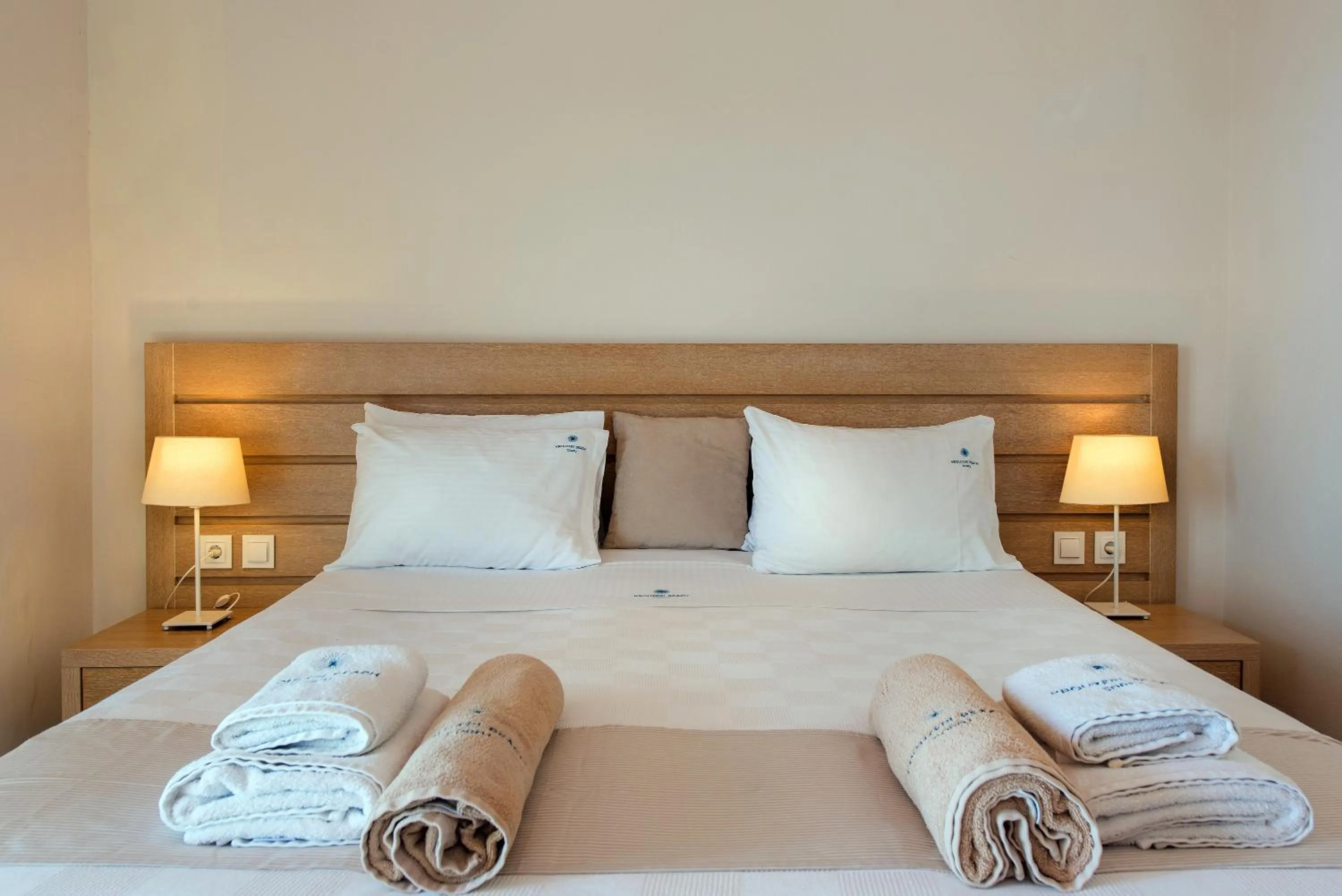 Bed in Krouzeri Beach Apartments