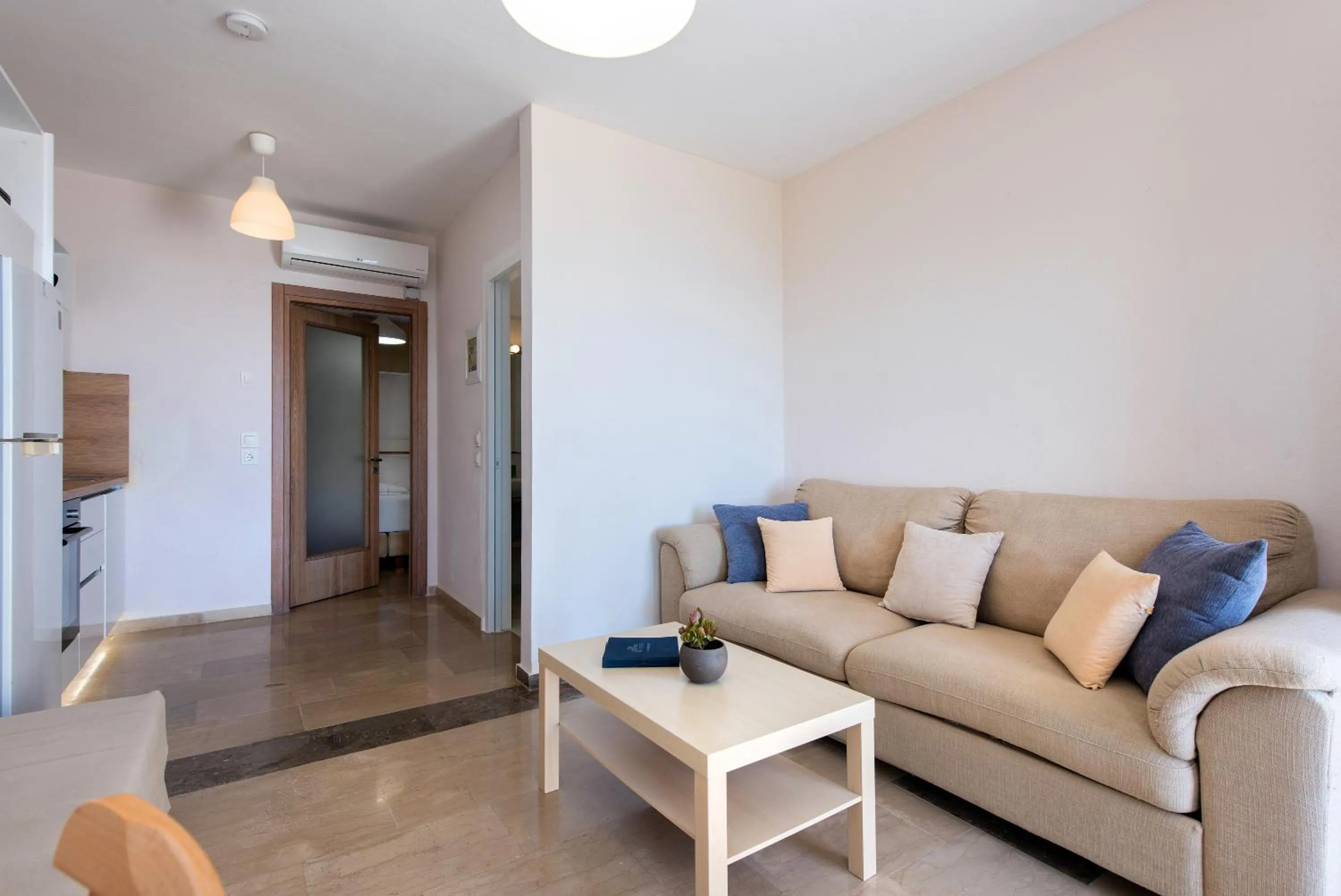 Krouzeri Beach Apartments