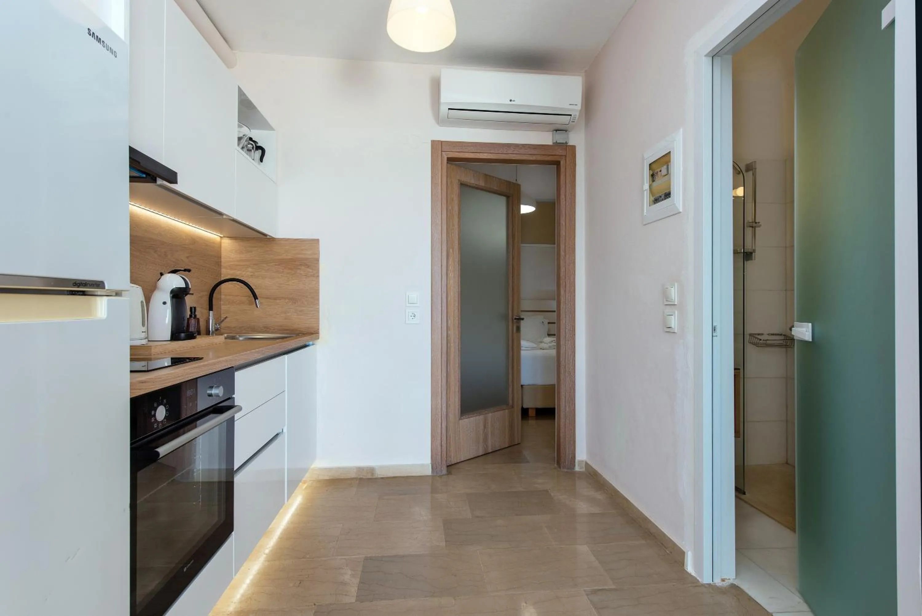 Krouzeri Beach Apartments