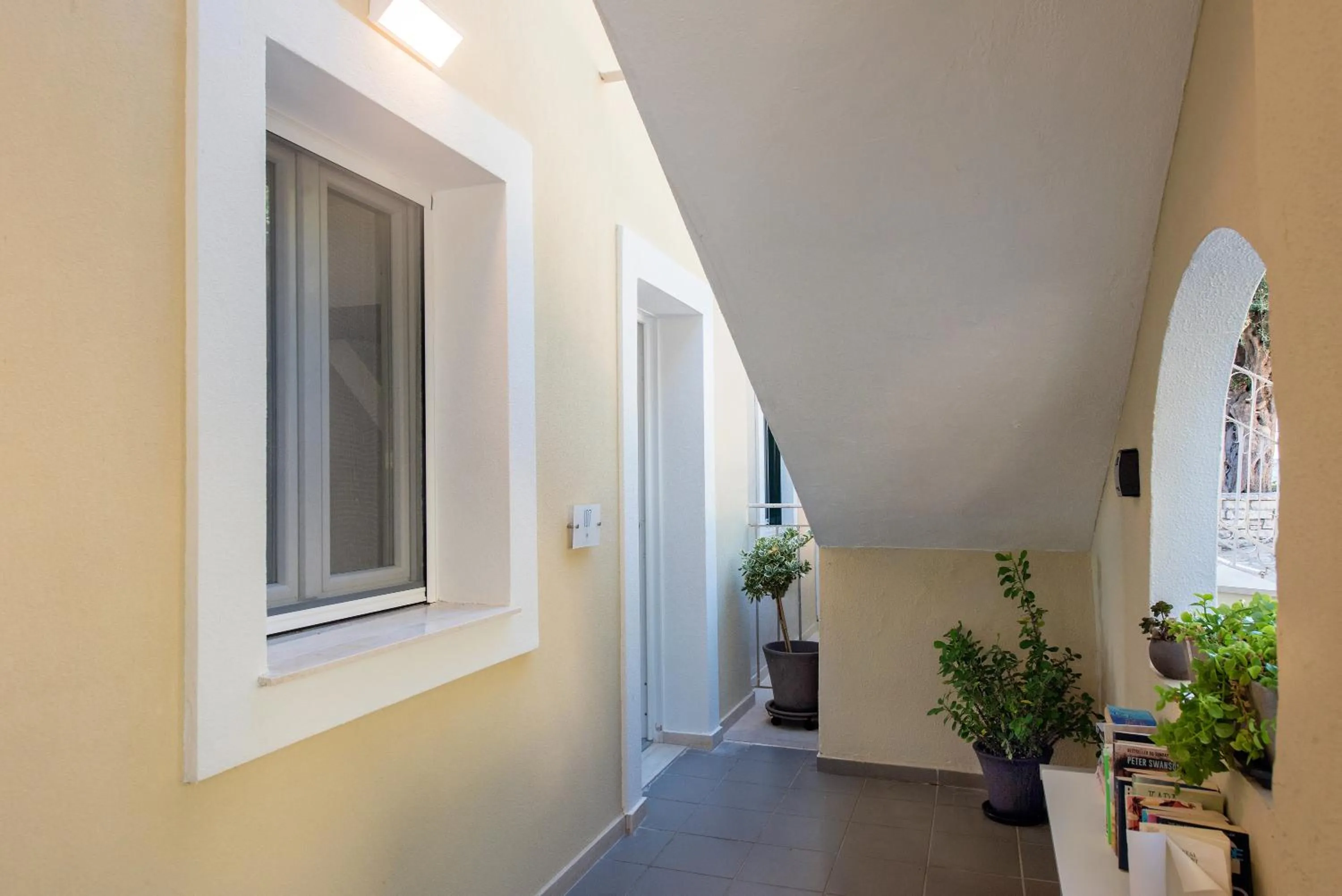 Krouzeri Beach Apartments