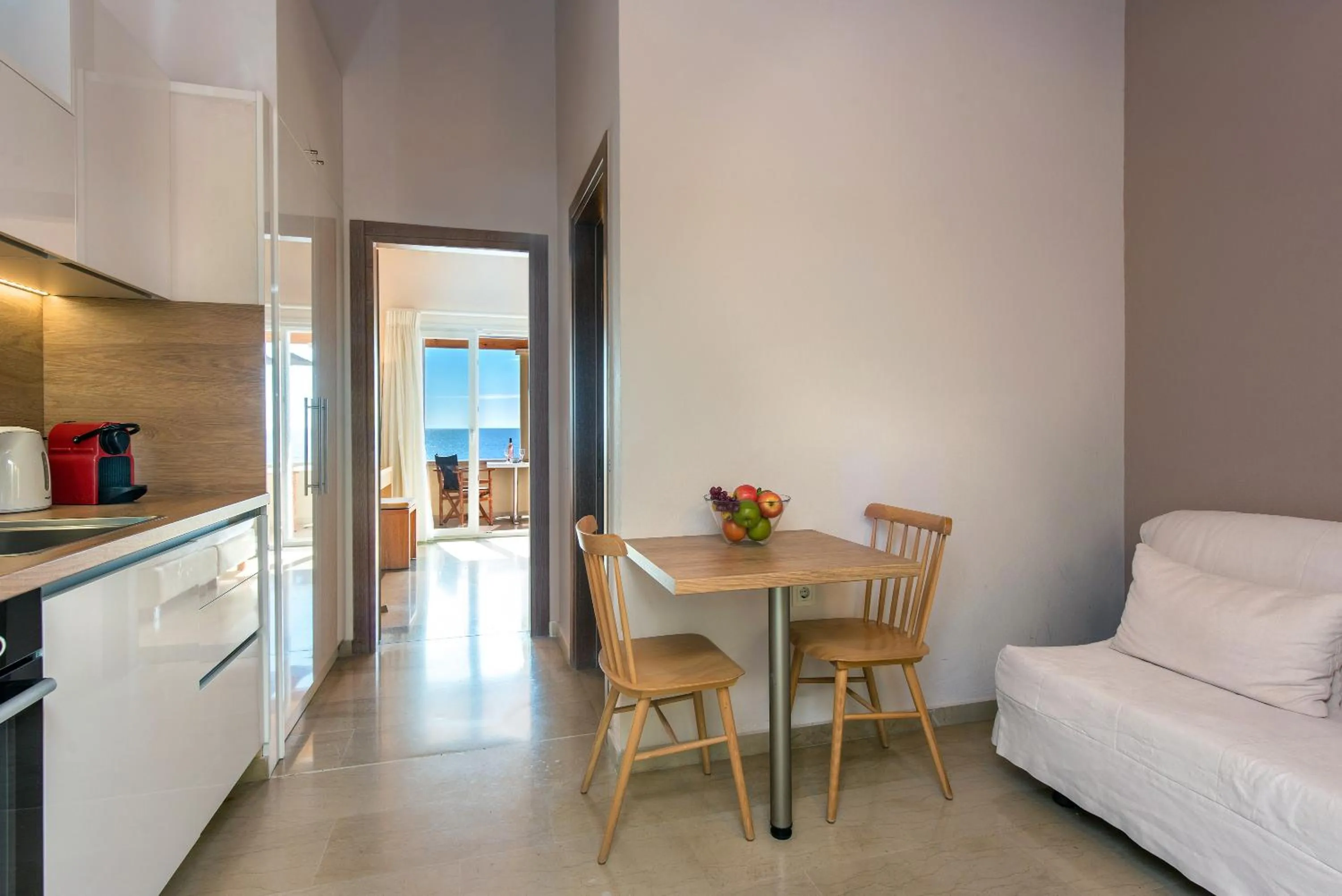 Bed in Krouzeri Beach Apartments