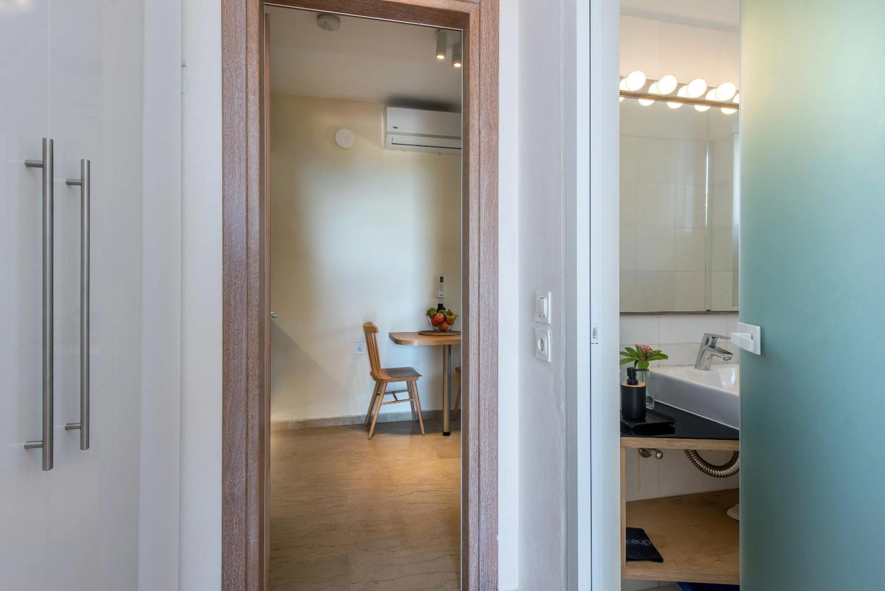 Krouzeri Beach Apartments