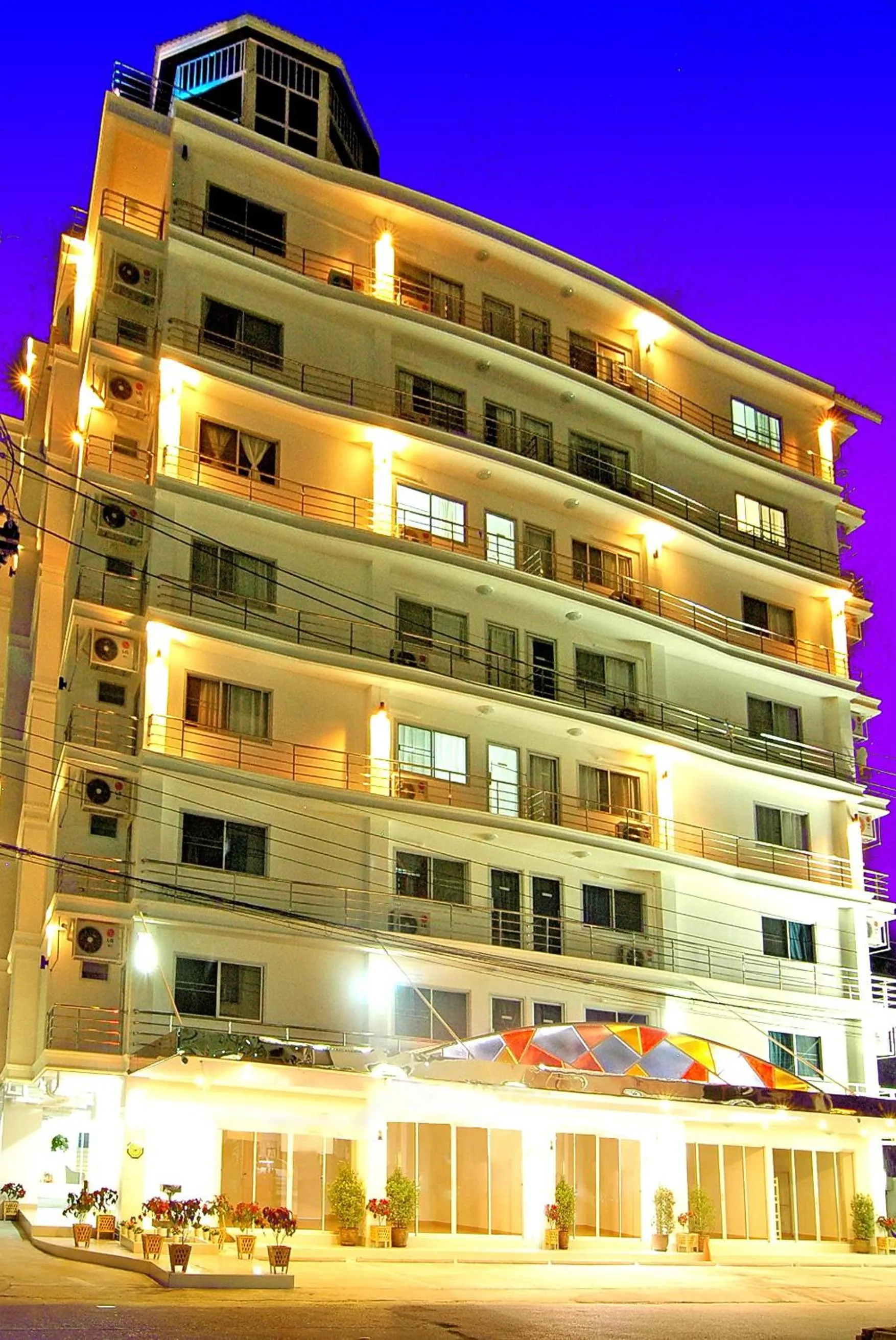 Property building in Common Living