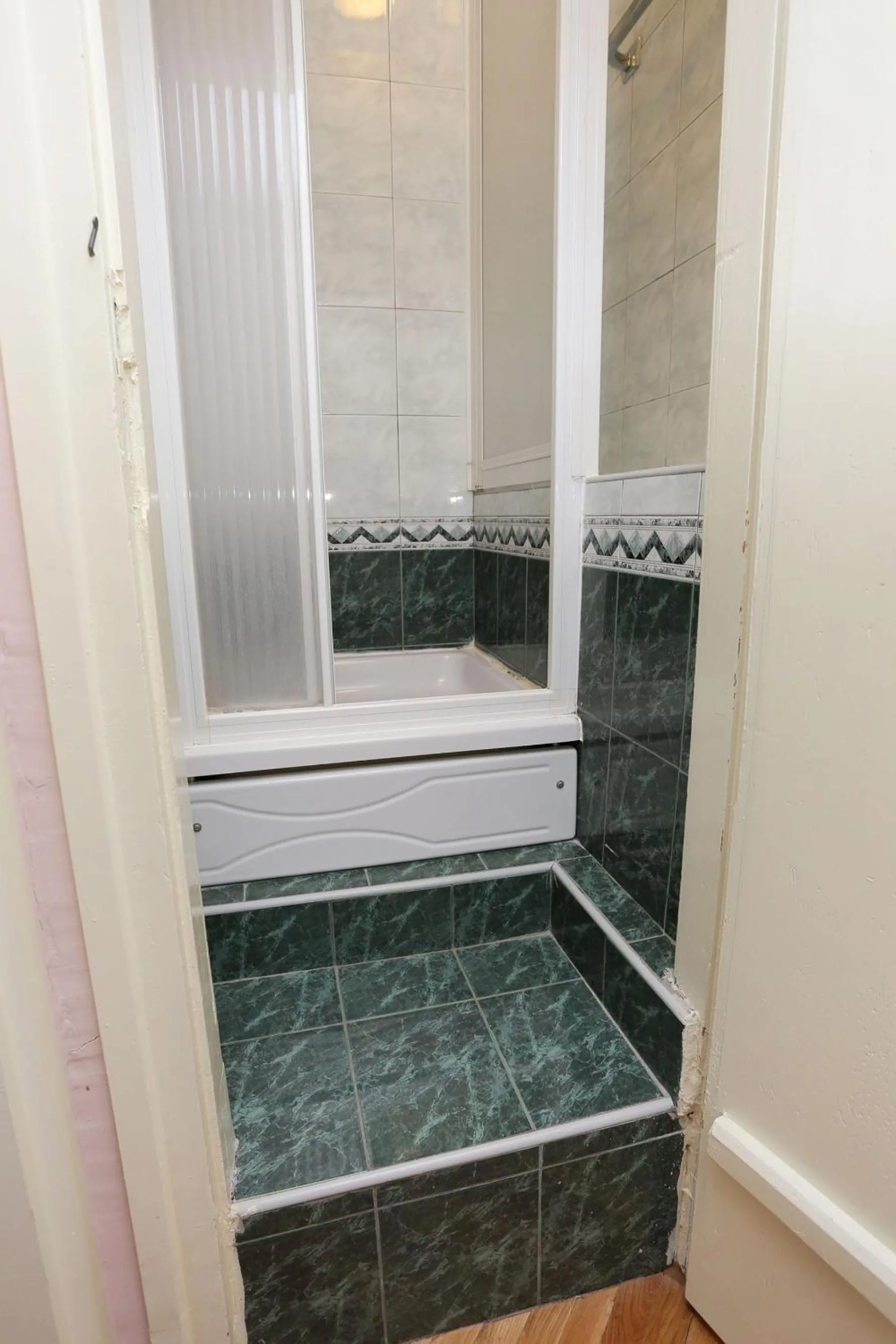 Bathroom in Twin Room Trpanj 10422b