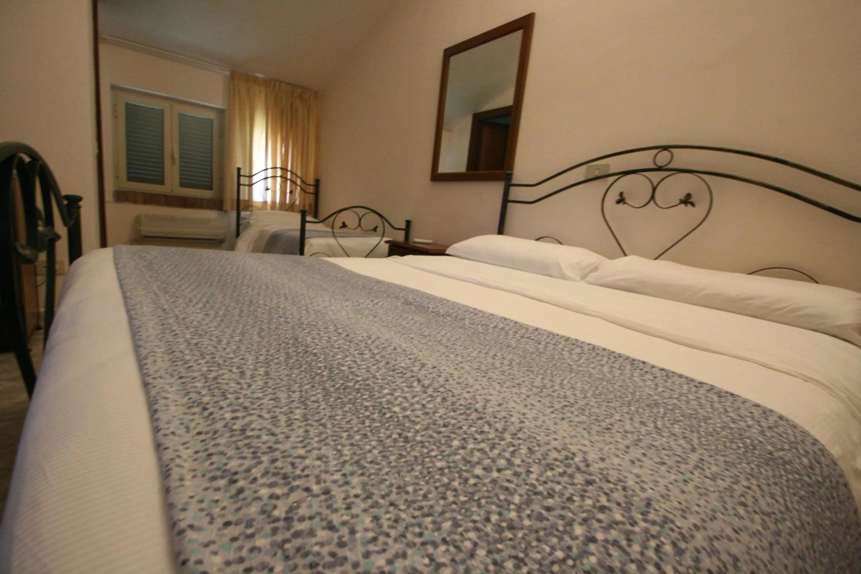 Bed in Villa Del Colle
