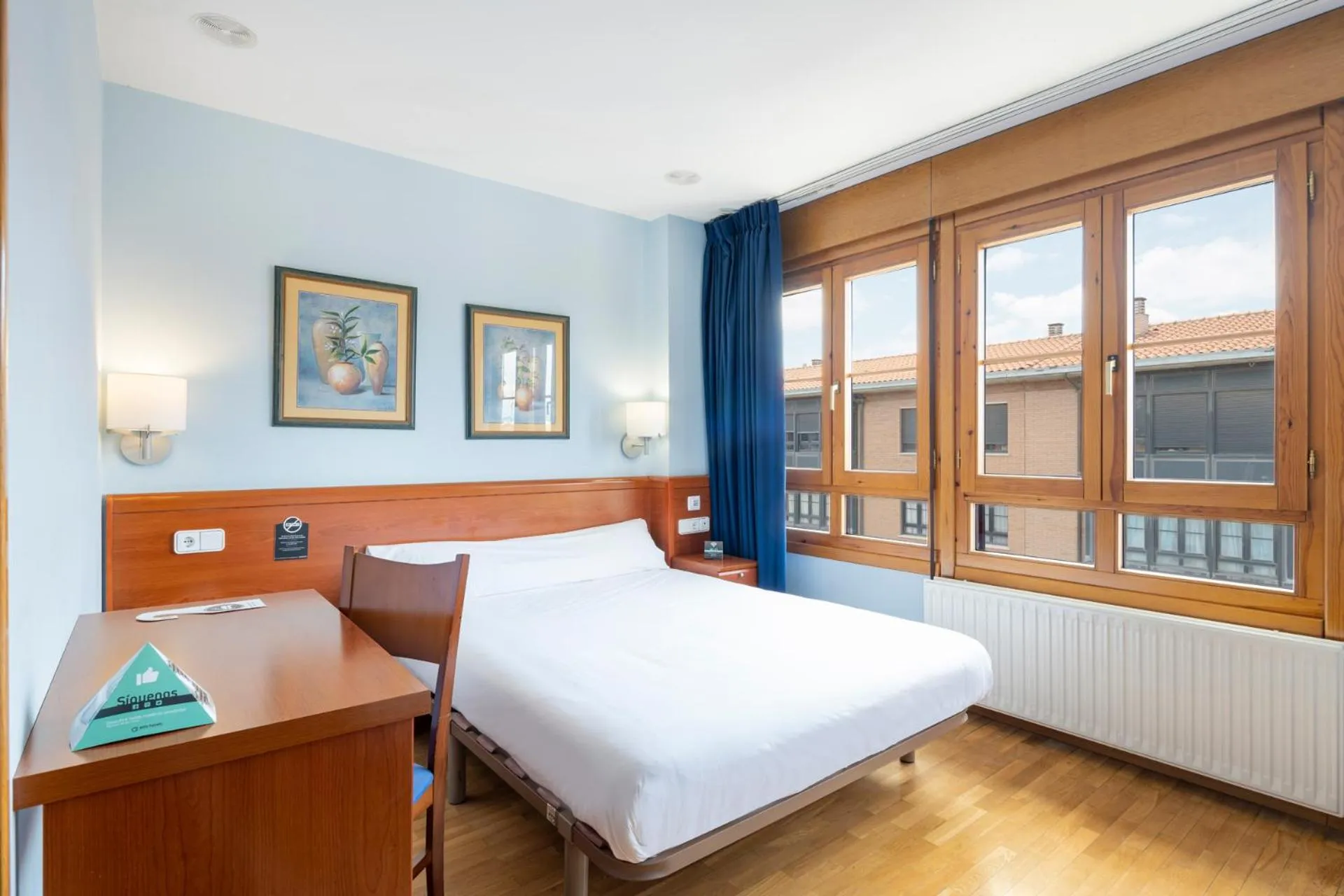 Bed in Hostal Alda Río Duero