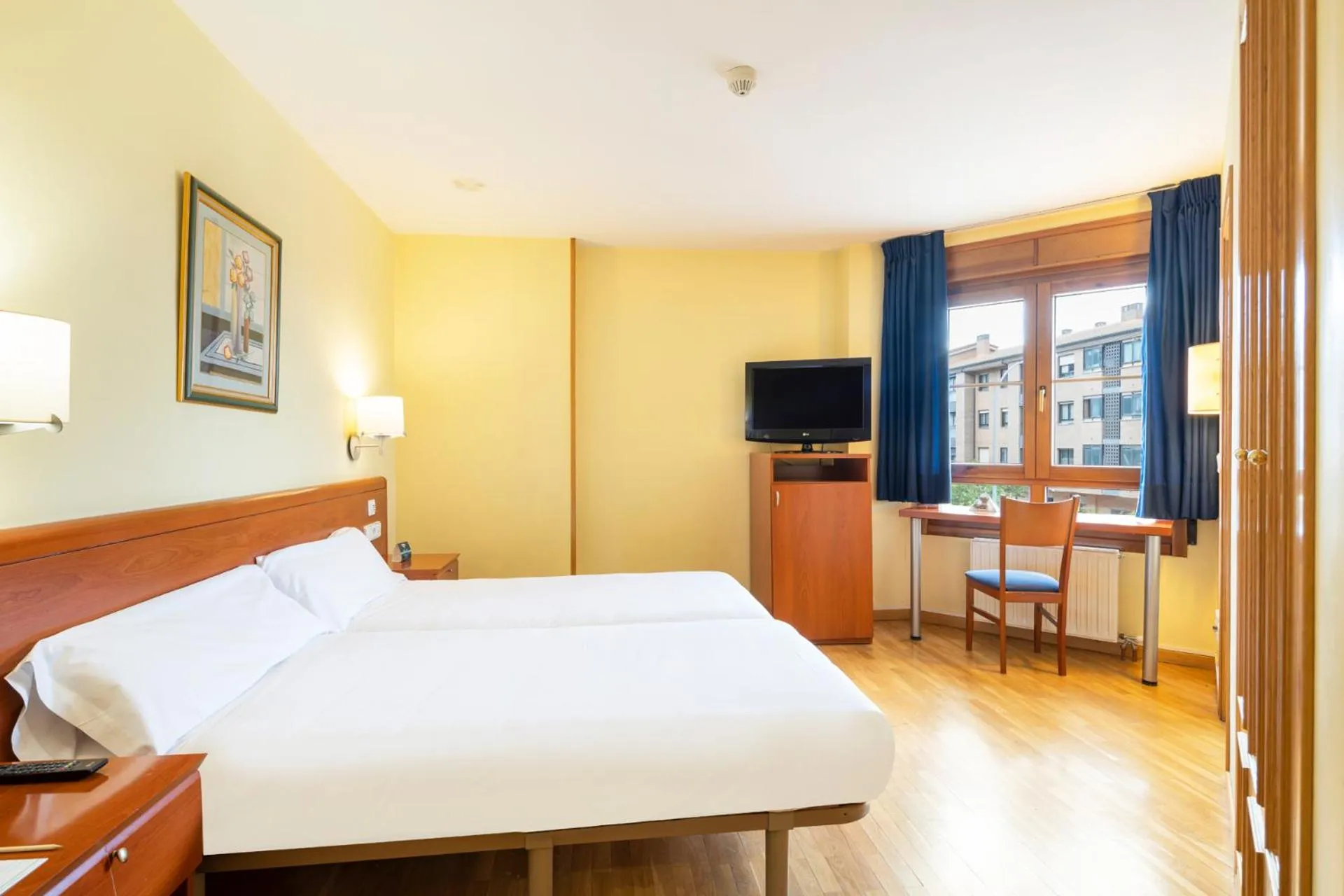 Bed in Hostal Alda Río Duero