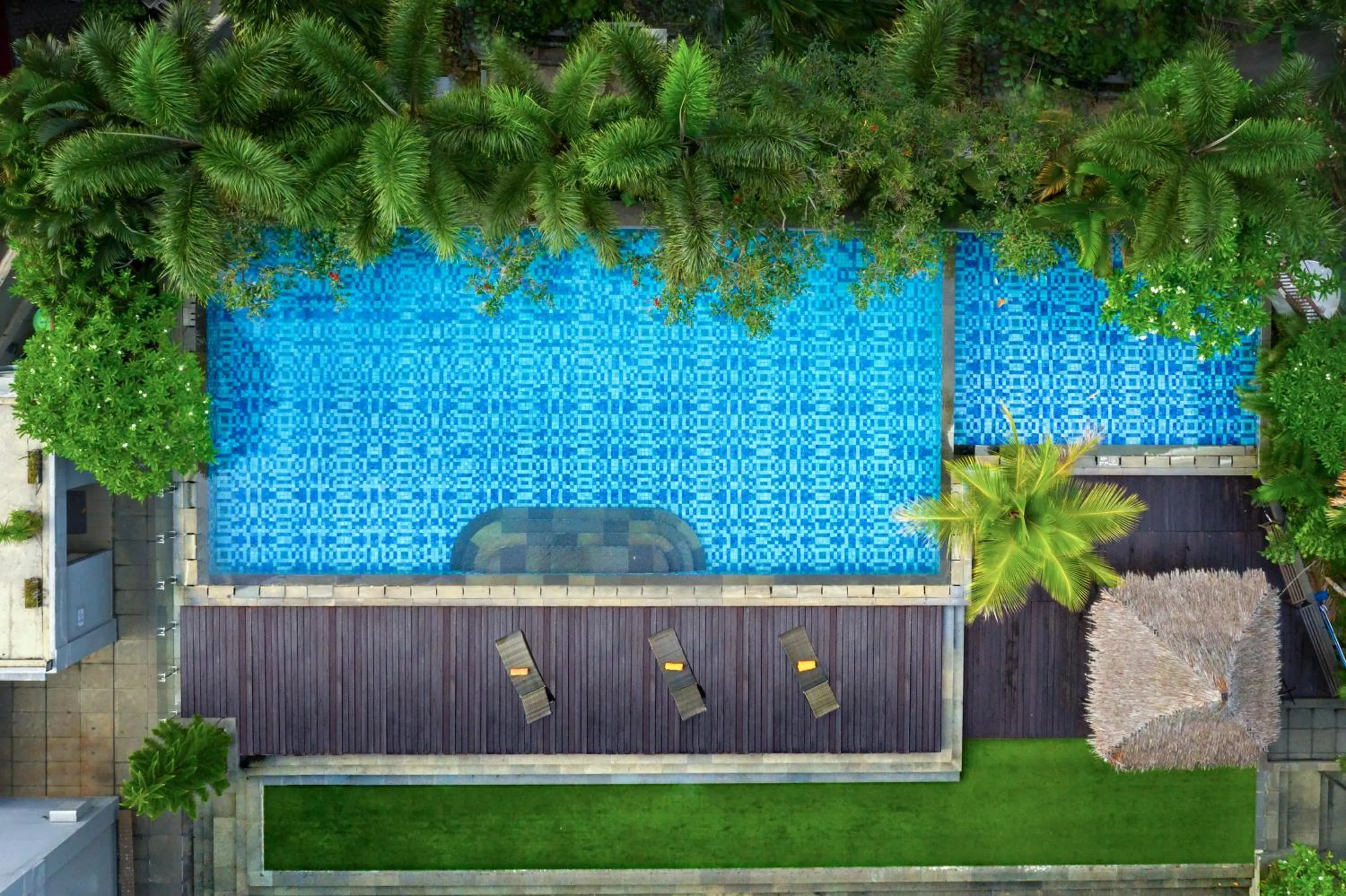 Swimming pool in Hotel Santika Tasikmalaya