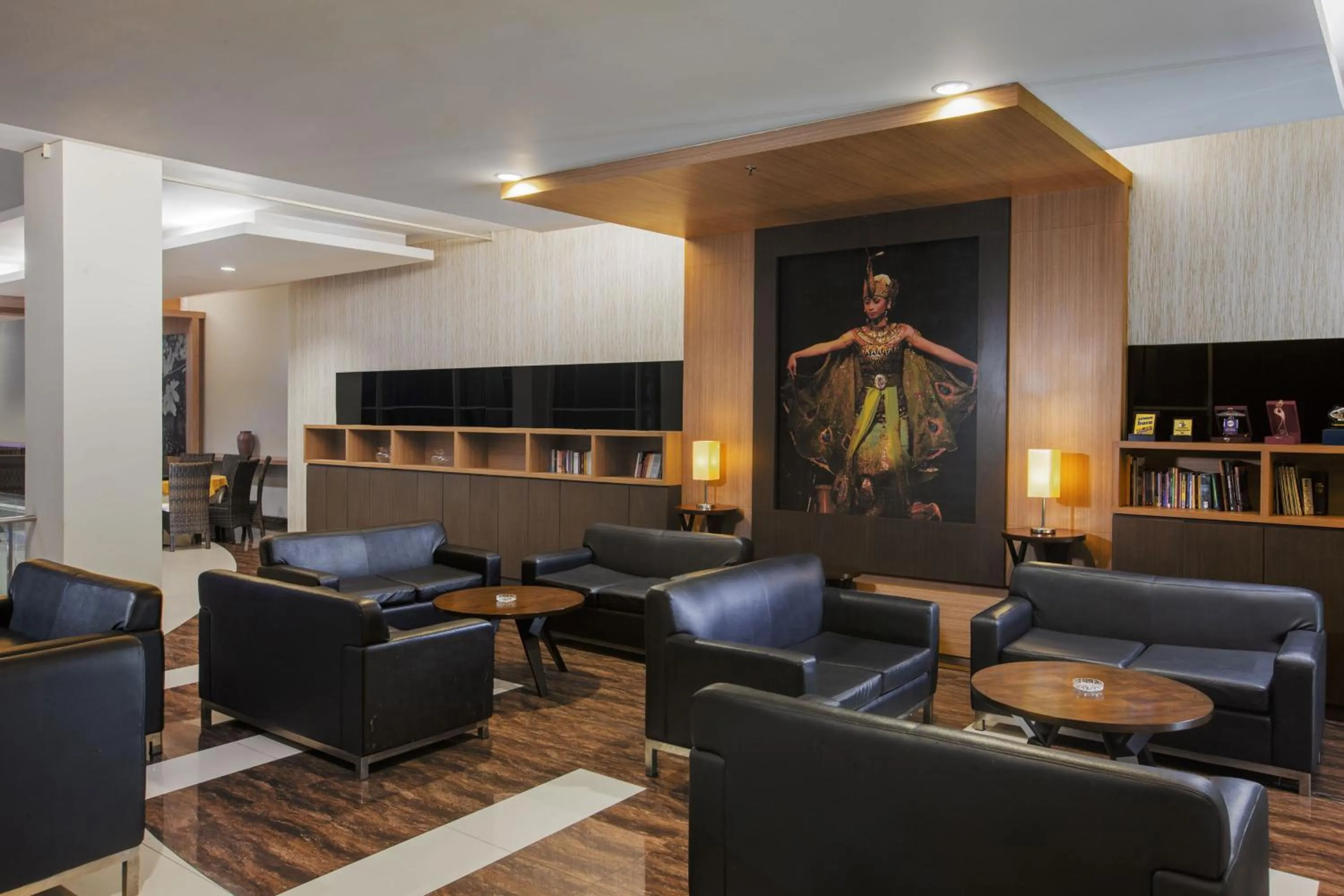 Lounge or bar in Hotel Santika Tasikmalaya