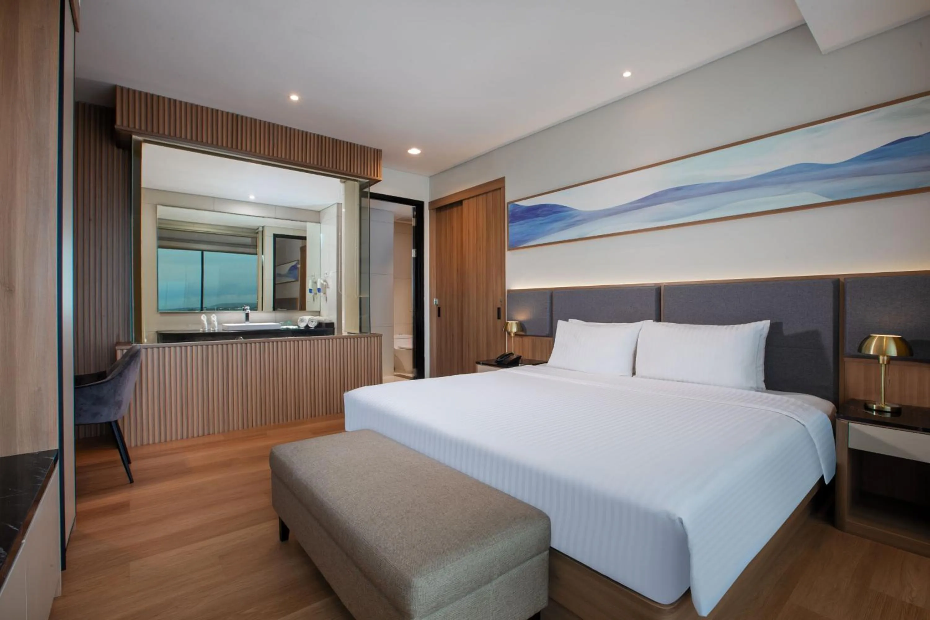 Bedroom, Bed in Hotel Santika Tasikmalaya