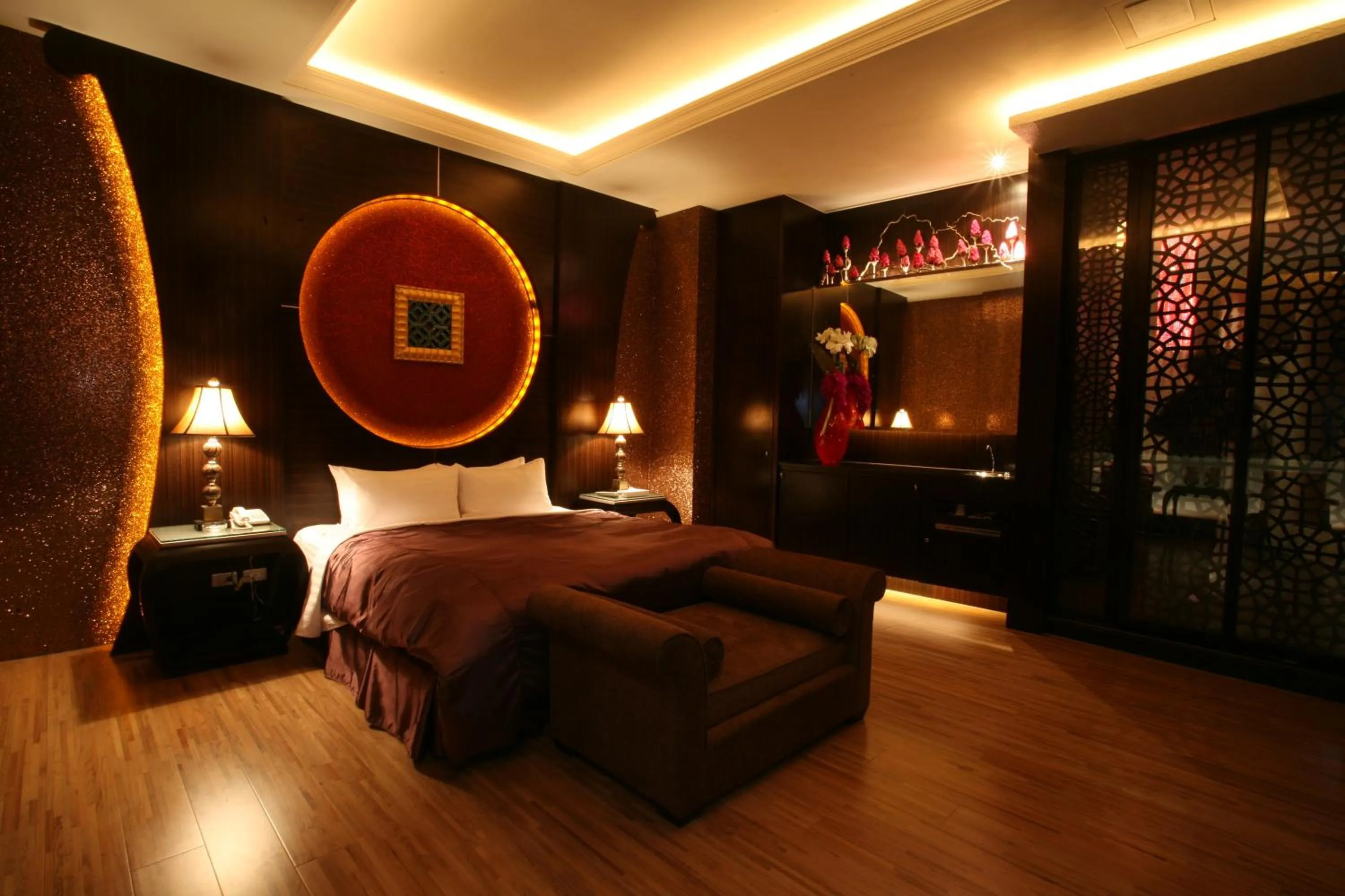 bunk bed, Bed in Chateau Boutique Motel