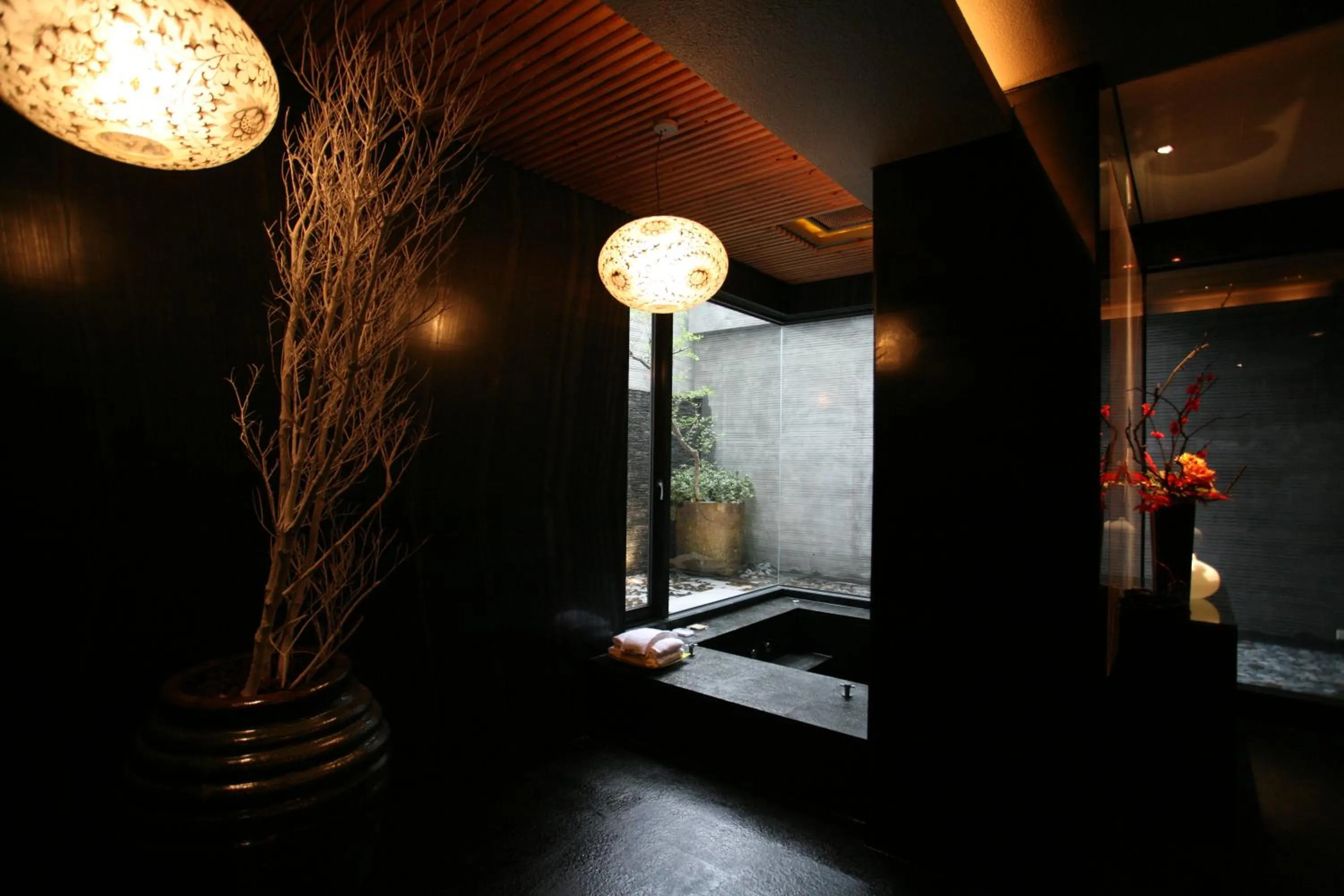 Bathroom in Chateau Boutique Motel