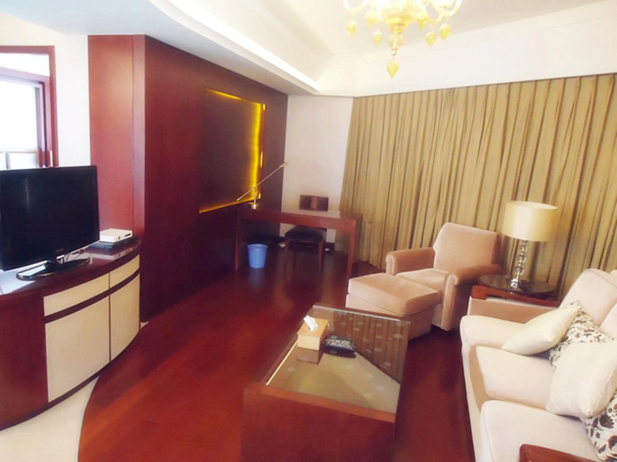 Living room in Ziyuan Service Apartment