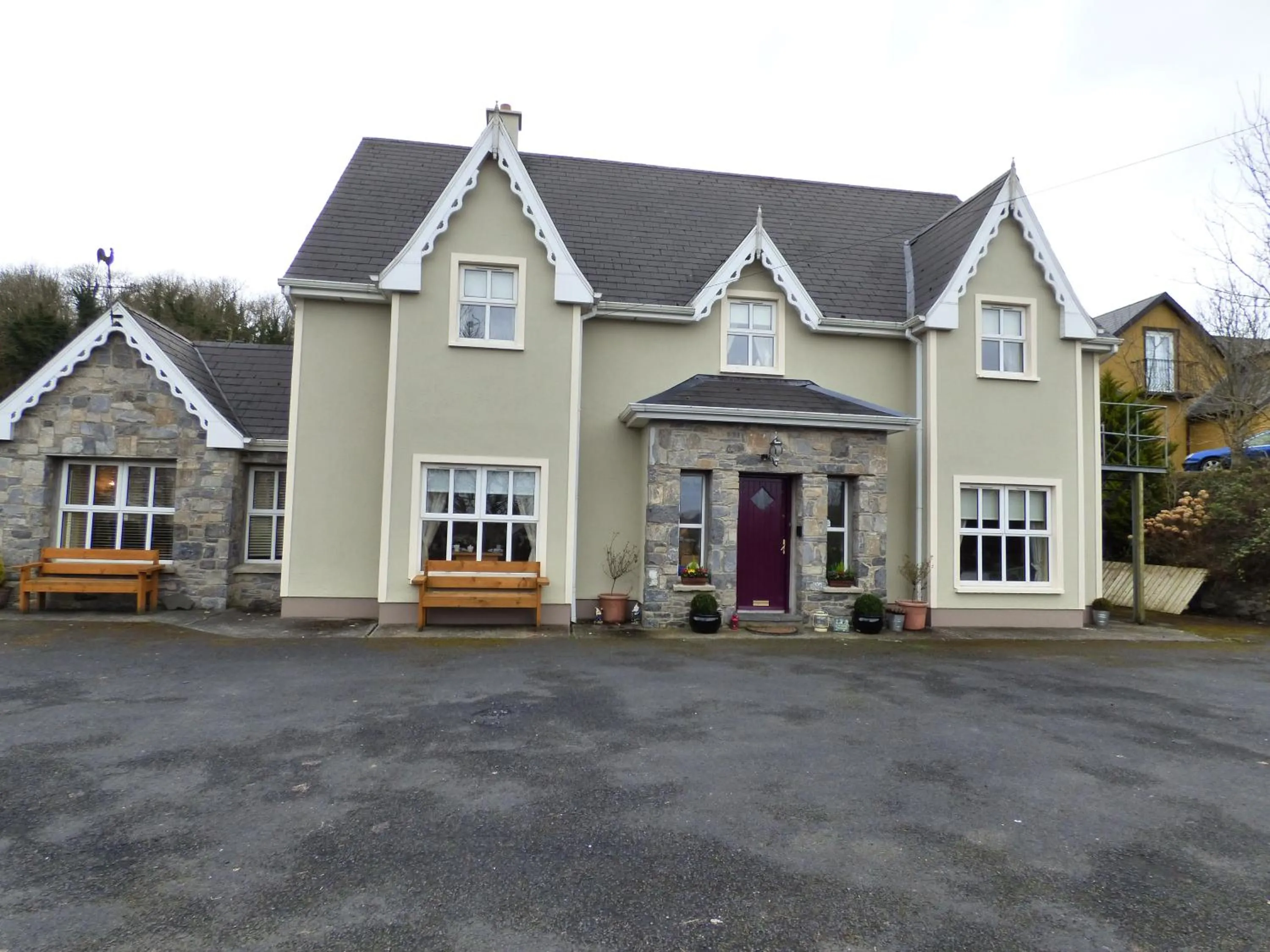 Property building in Parkhouse B&B