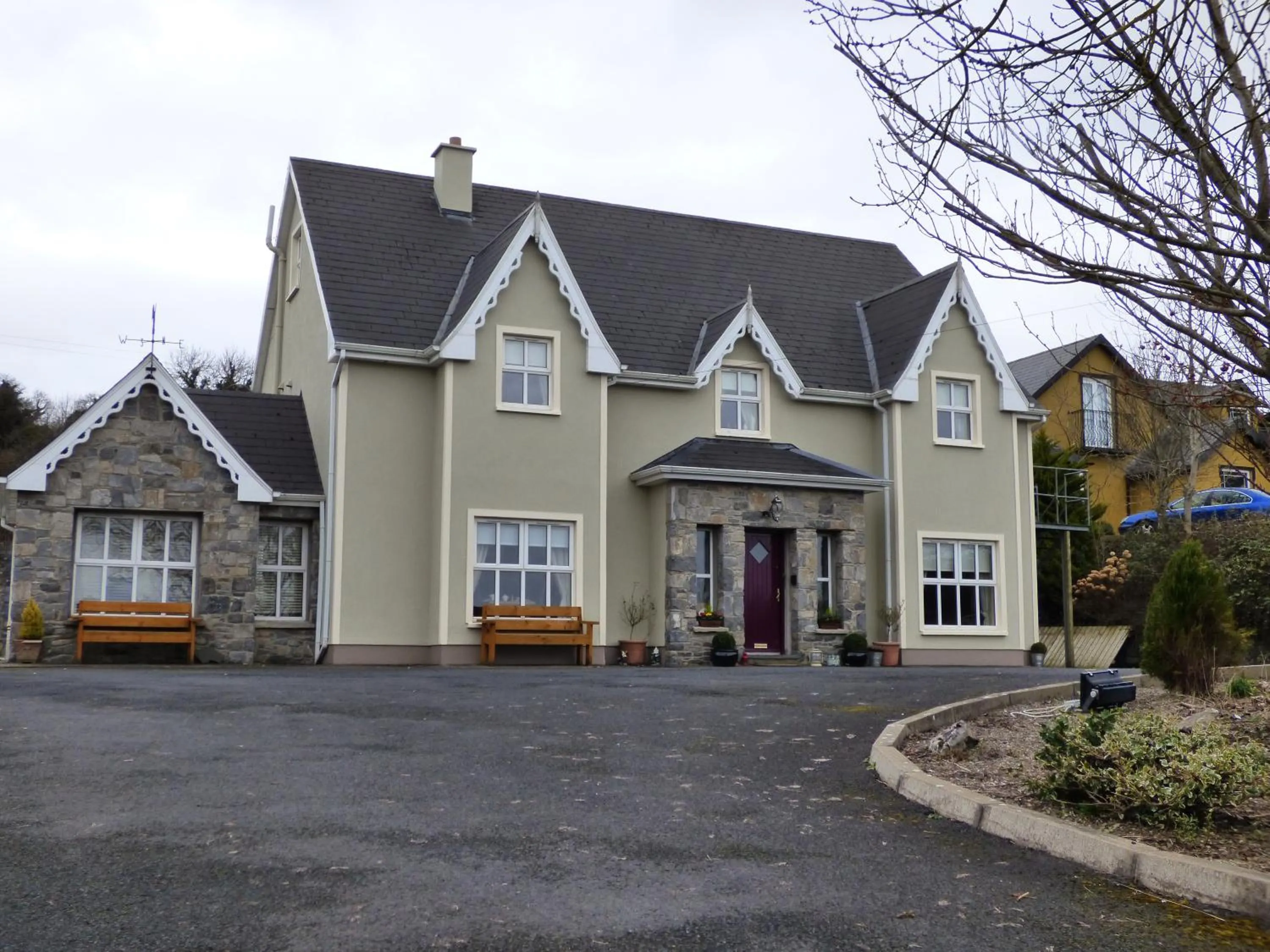 Property building in Parkhouse B&B
