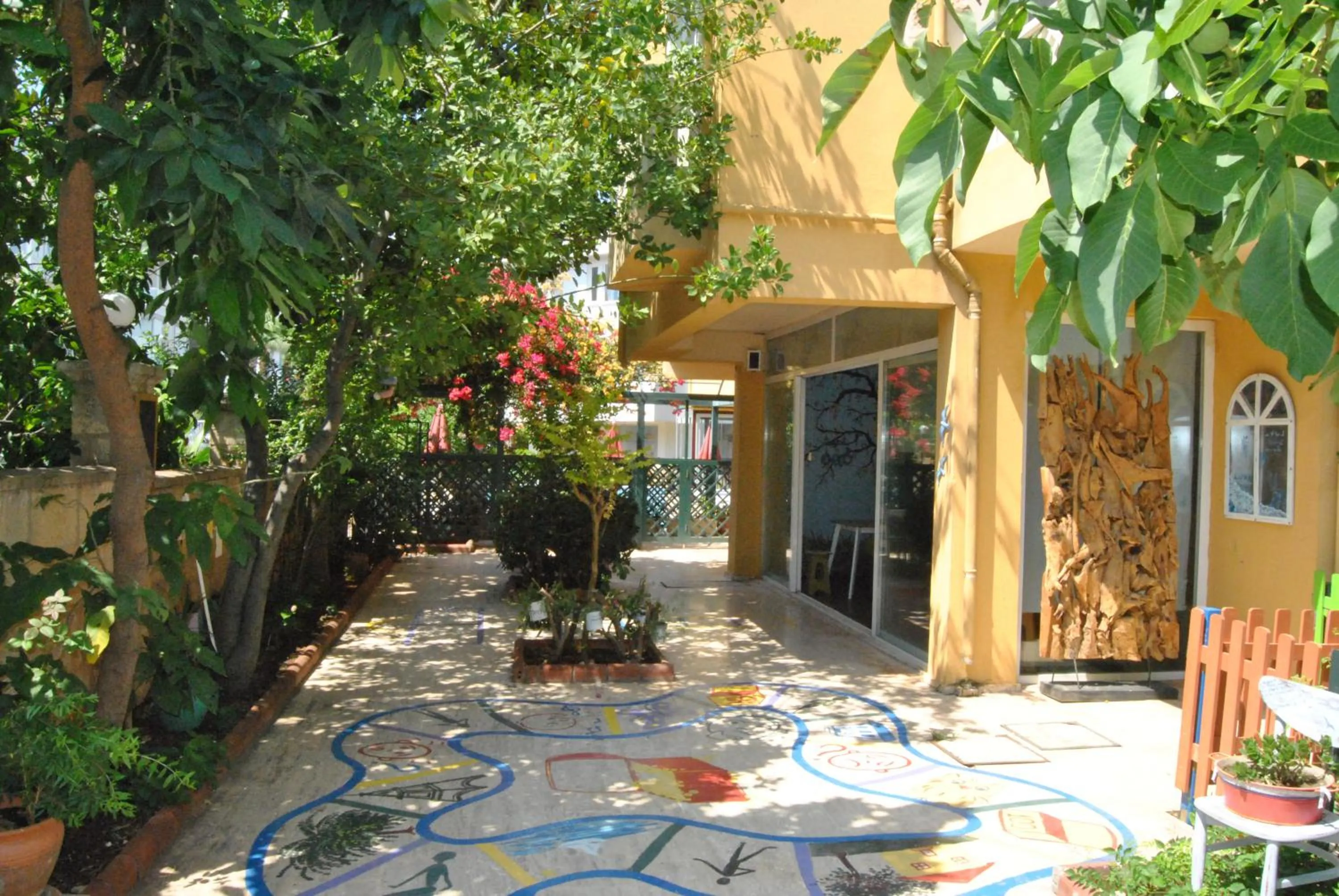 Facade/entrance in Benna Hotel