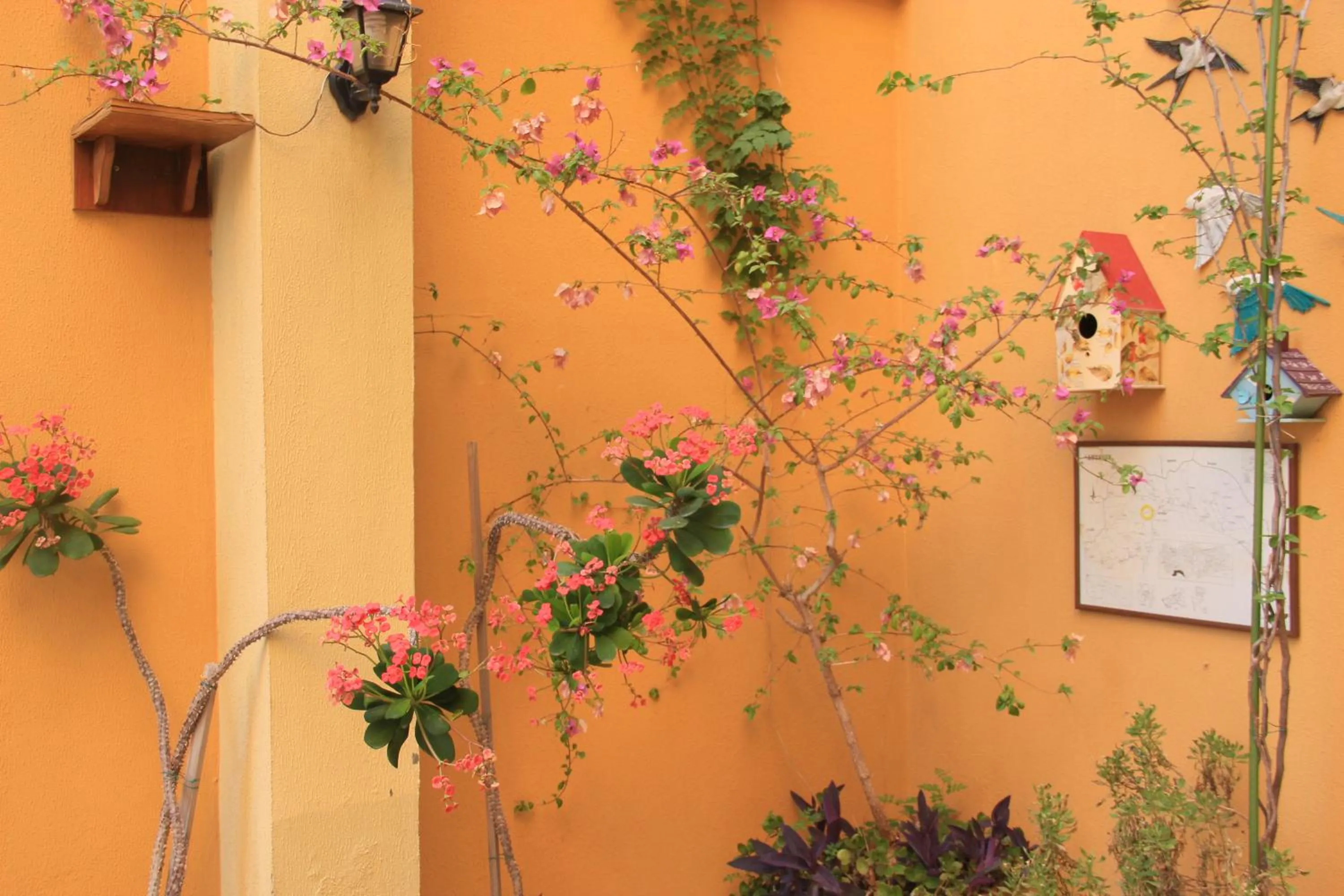 Decorative detail in Benna Hotel