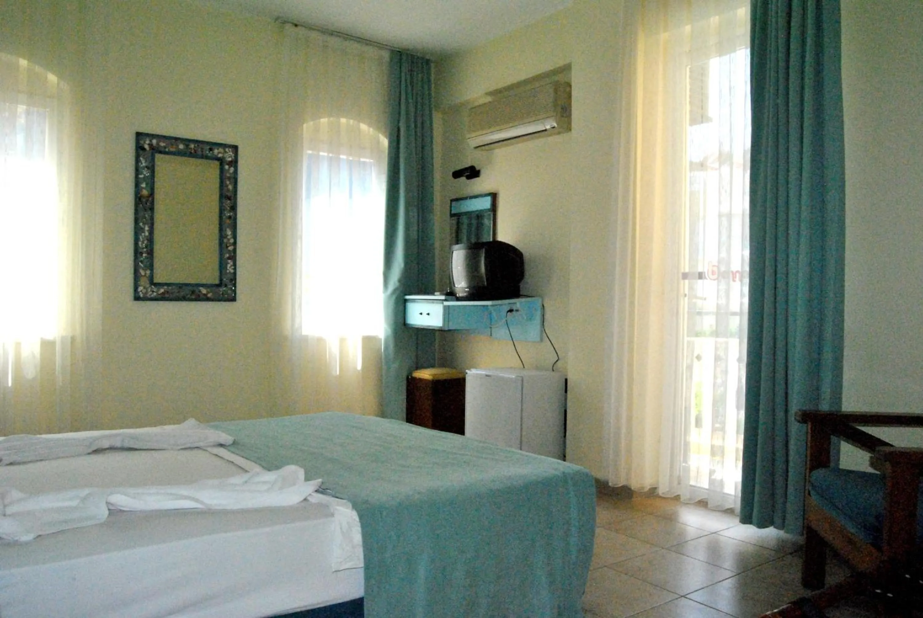 Decorative detail, Bed in Benna Hotel