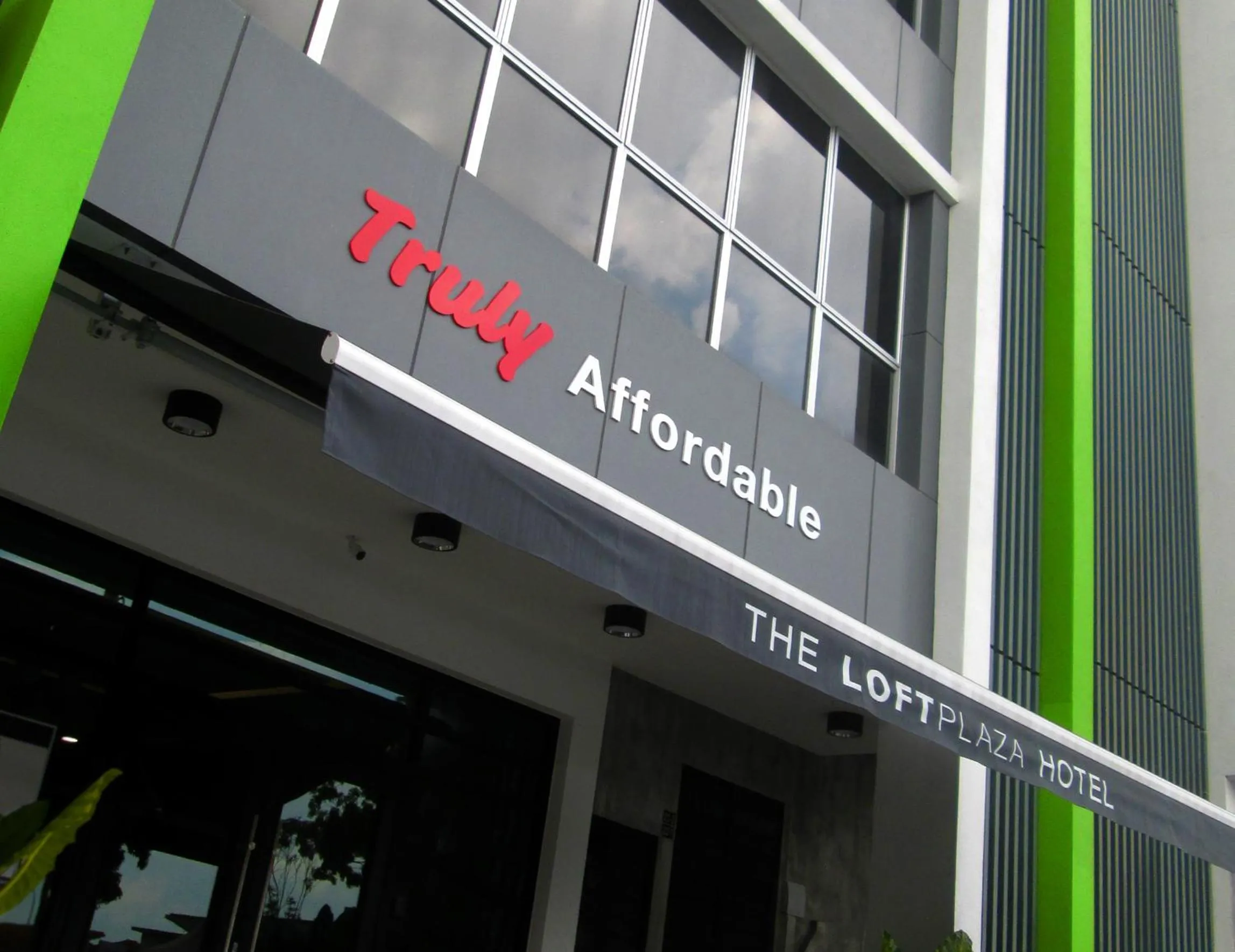 The Loft Plaza Hotel