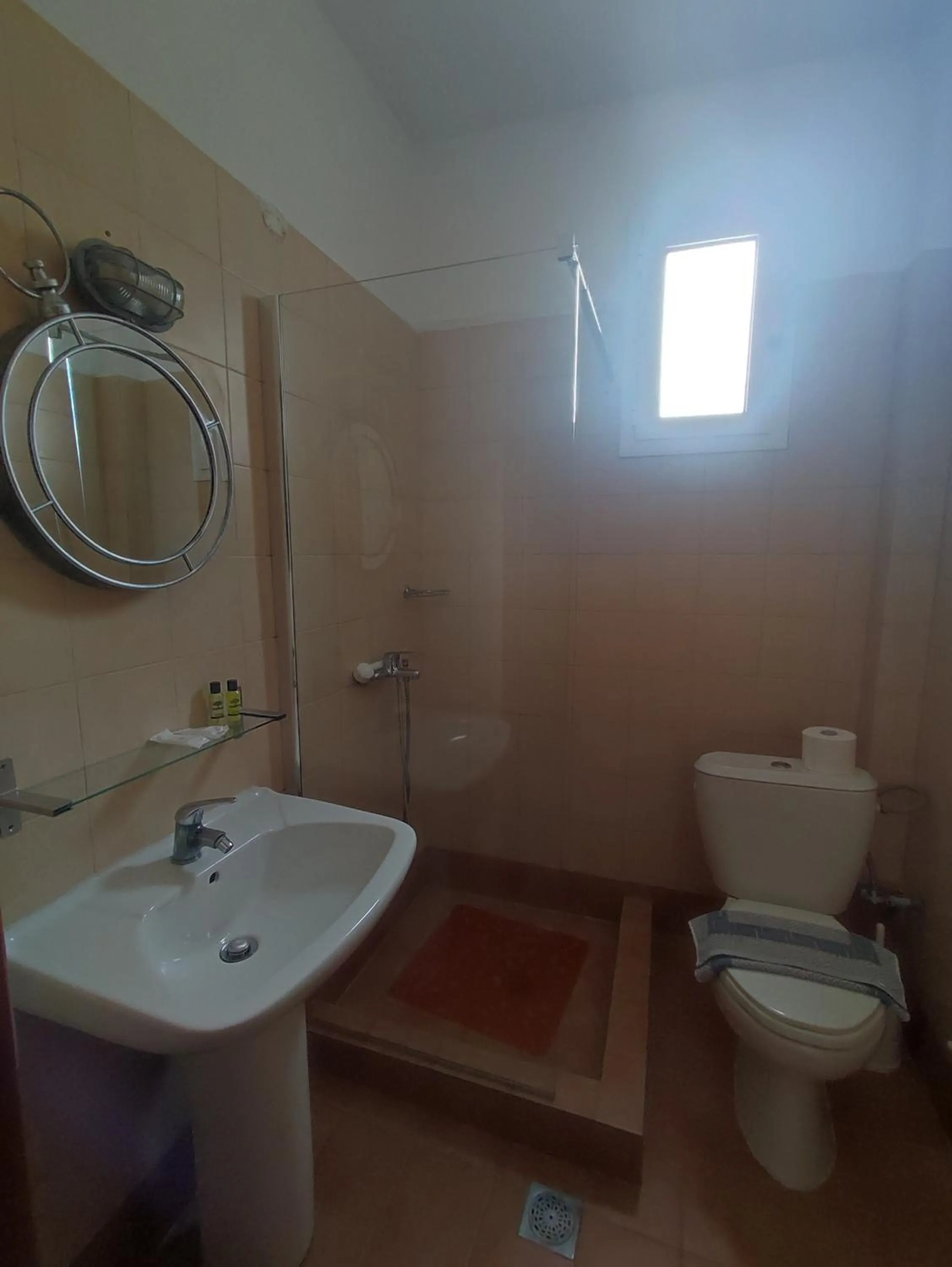 Bathroom in Bella Grecia