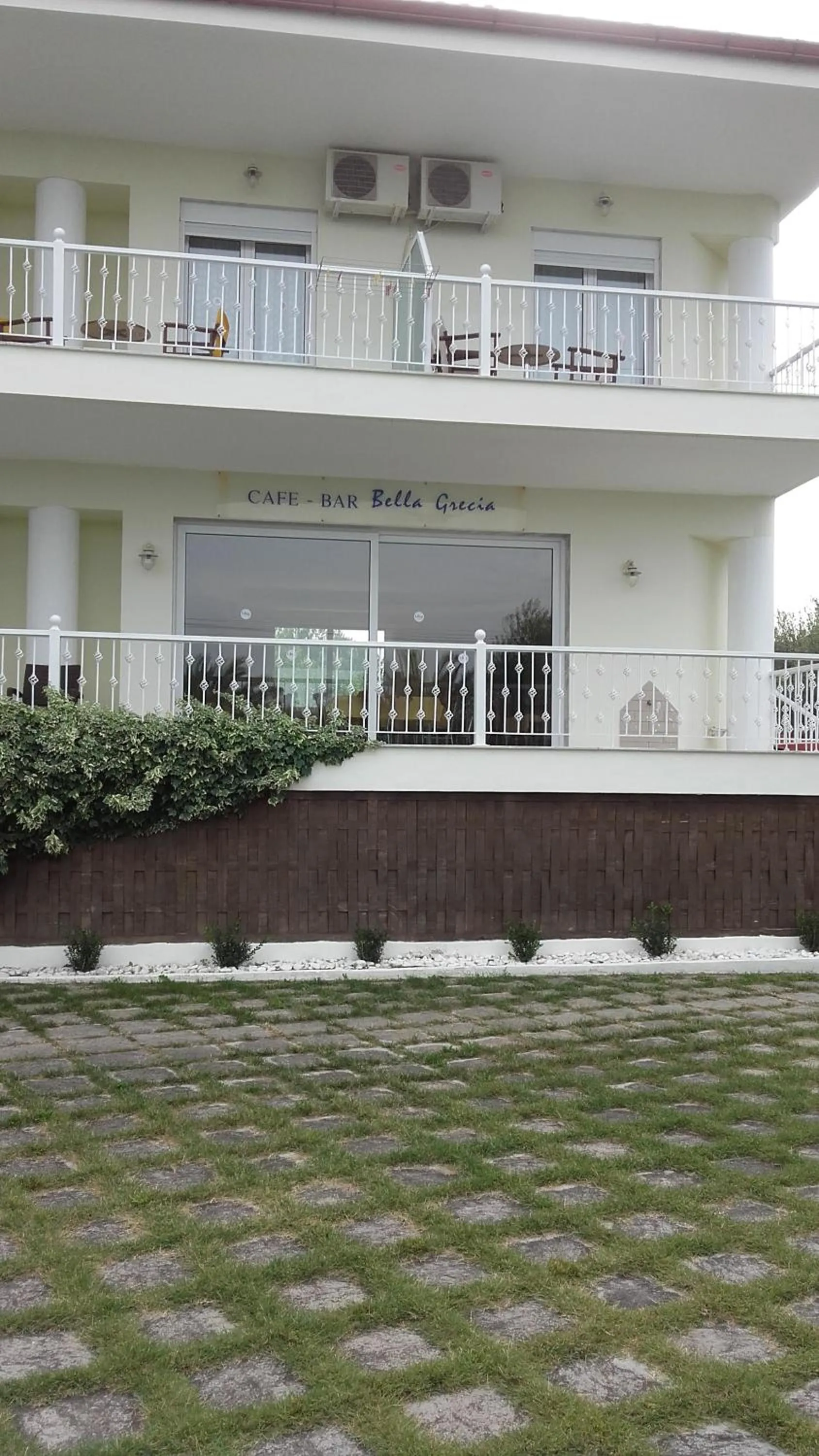 Facade/entrance in Bella Grecia