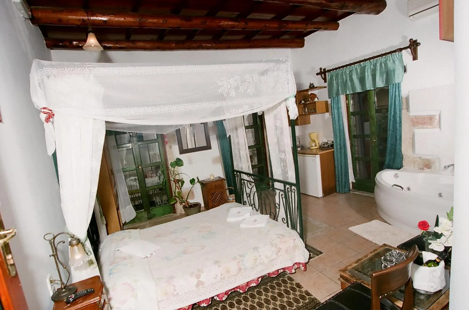 Bed in Ifigenia by Captain Michalis