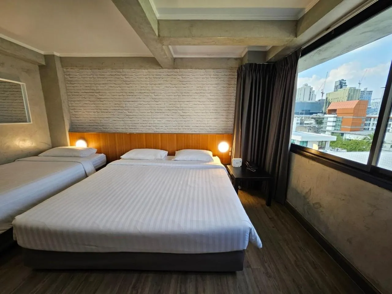 Bed in White Palace Bangkok