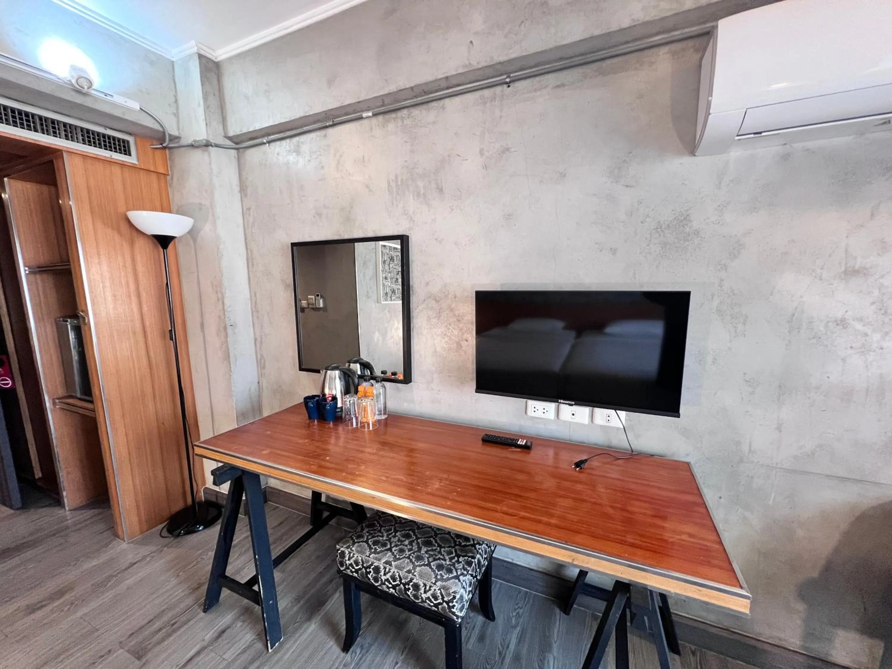 Area and facilities in White Palace Bangkok