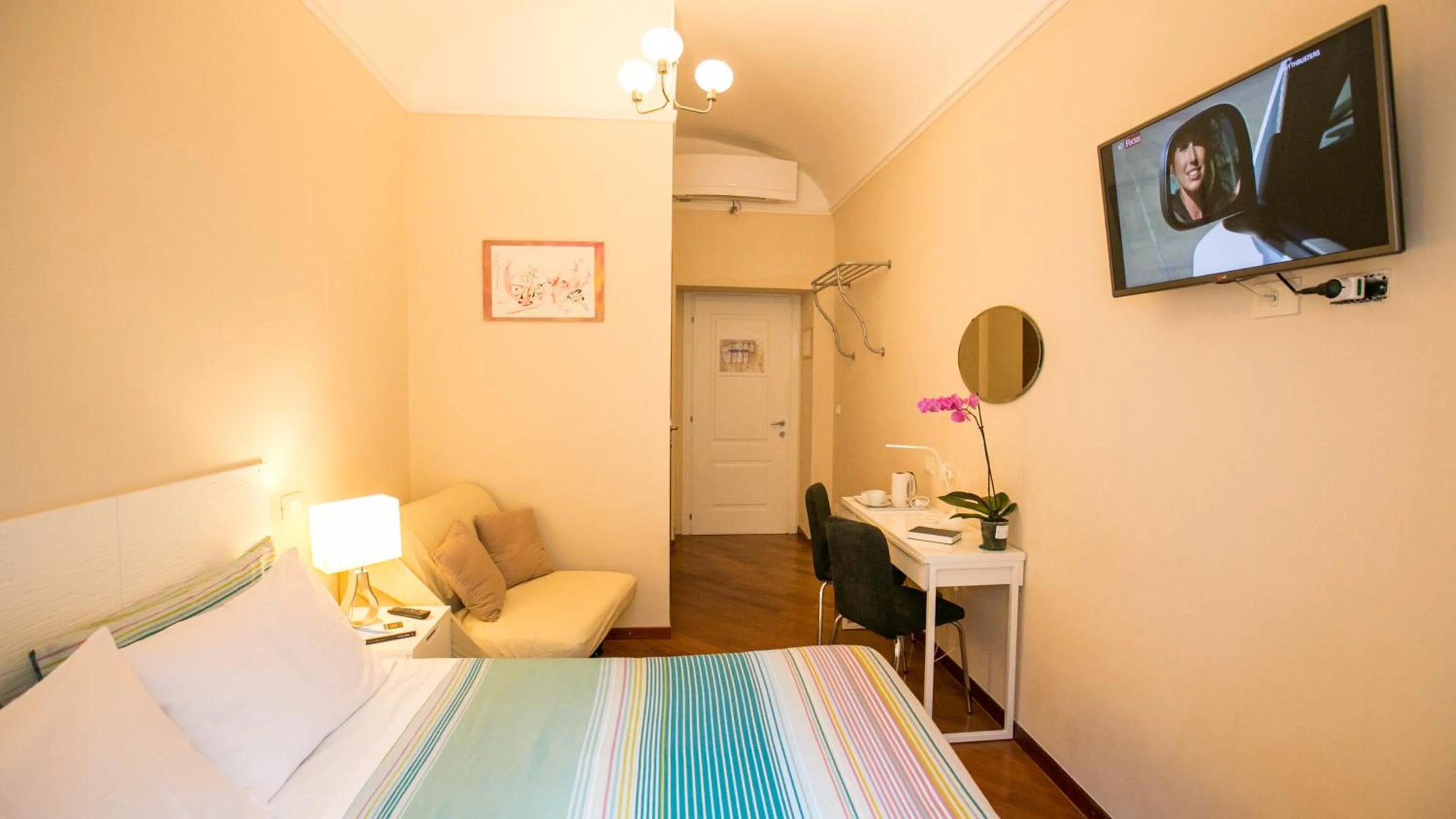 Photo of the whole room, Bed in Hotel Martino Ai Monti