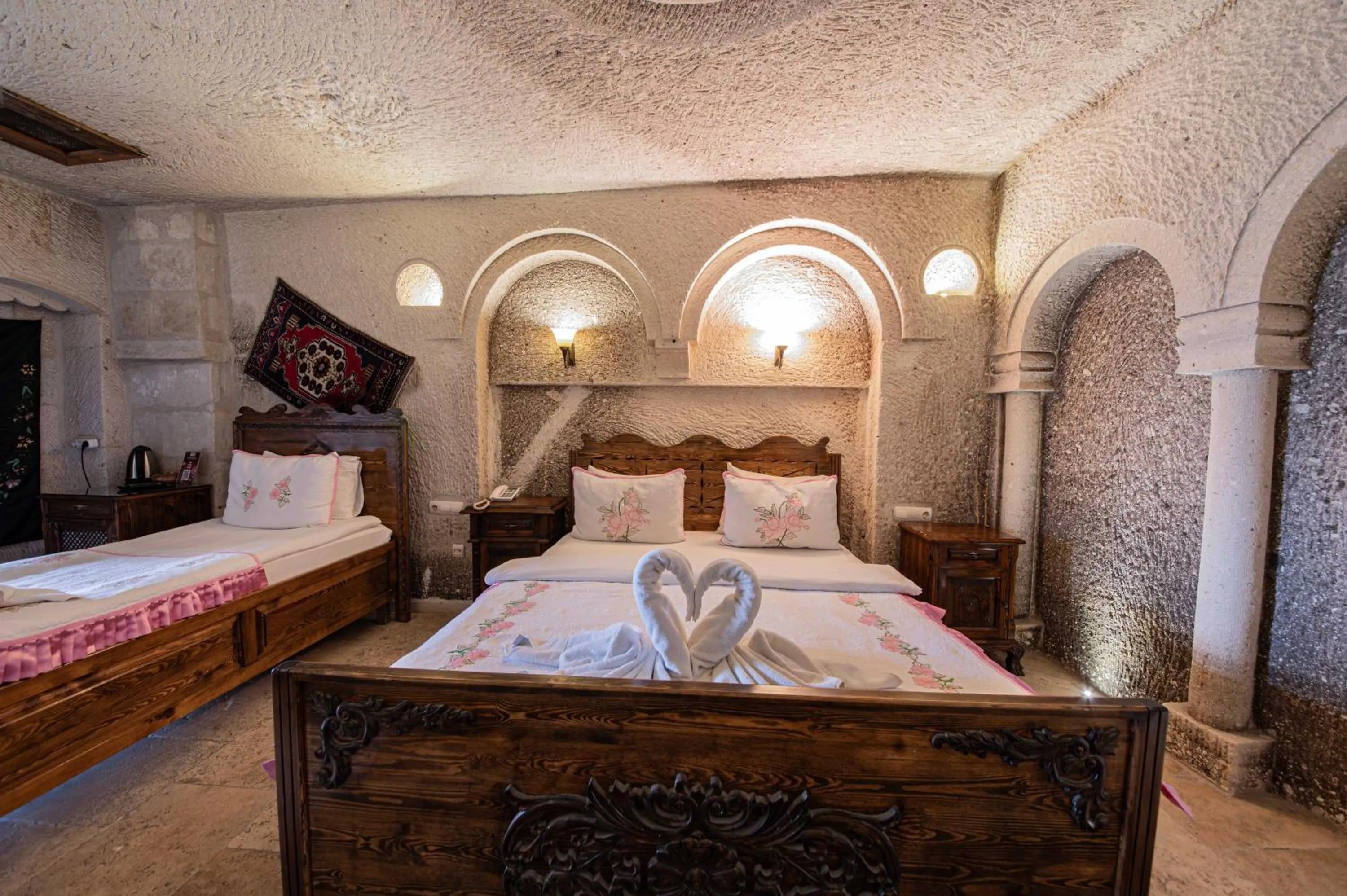 Bed in Safran Cave Hotel