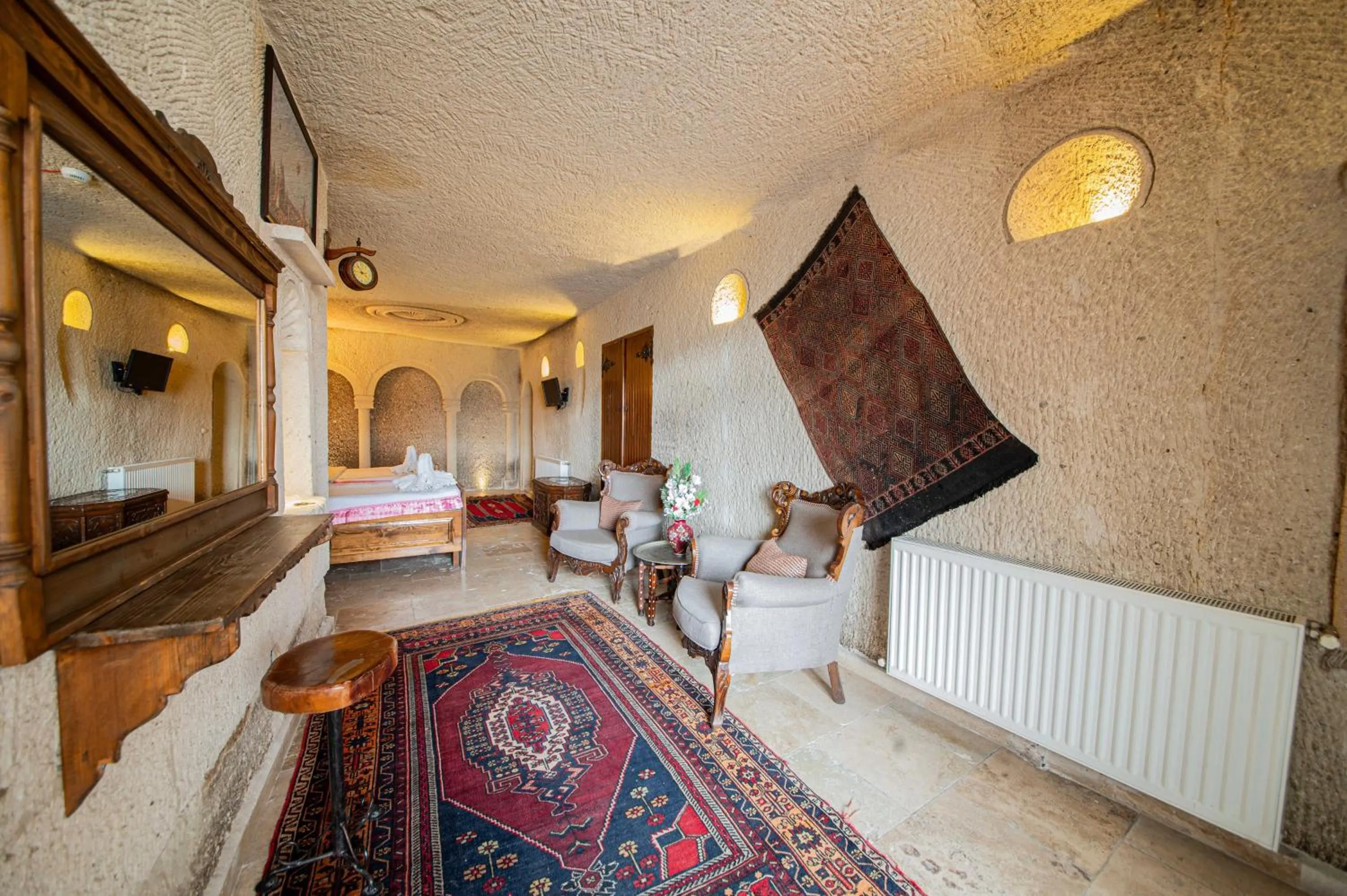 Photo of the whole room in Safran Cave Hotel