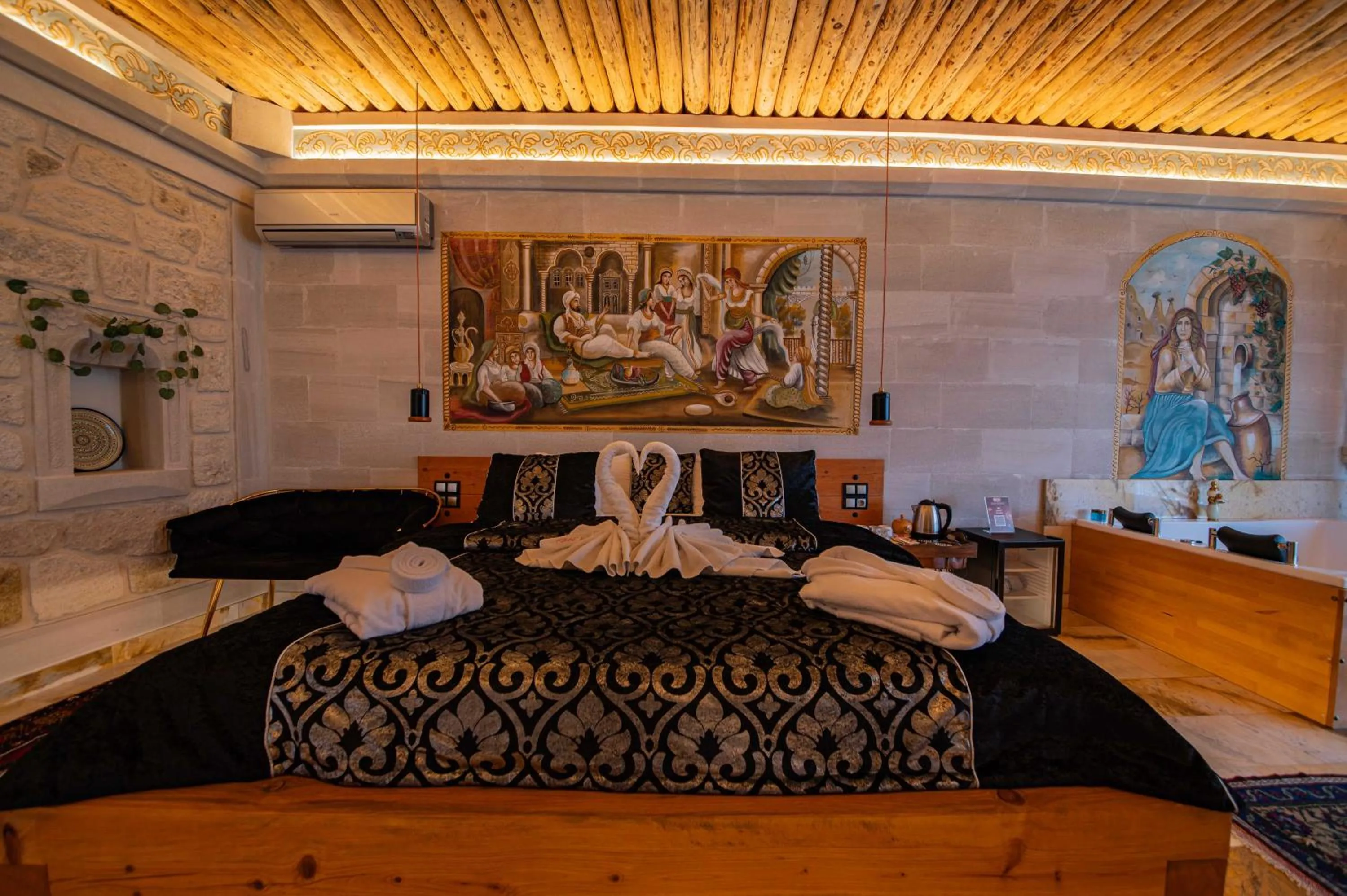 Bed in Safran Cave Hotel