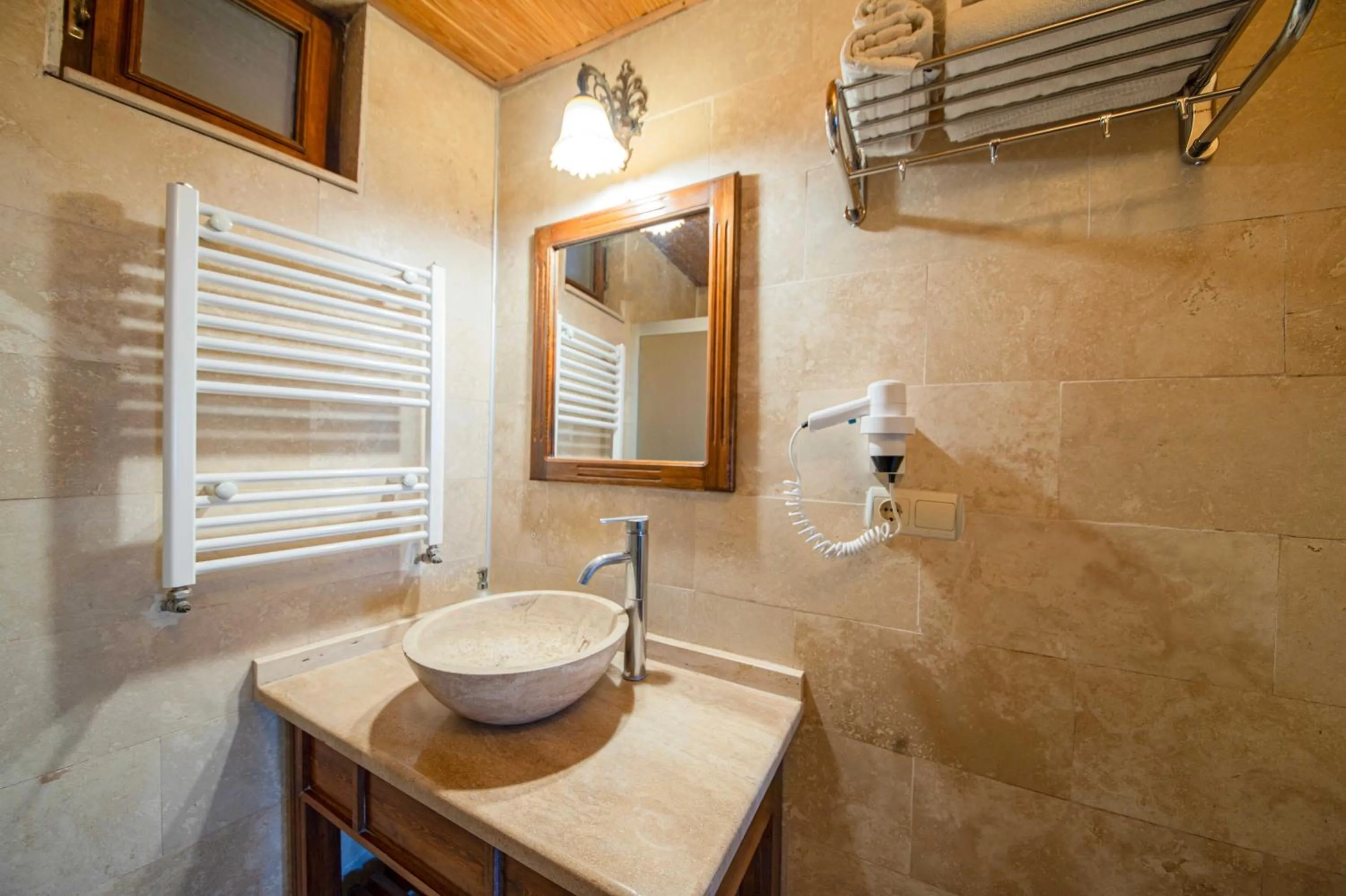 Bathroom in Safran Cave Hotel