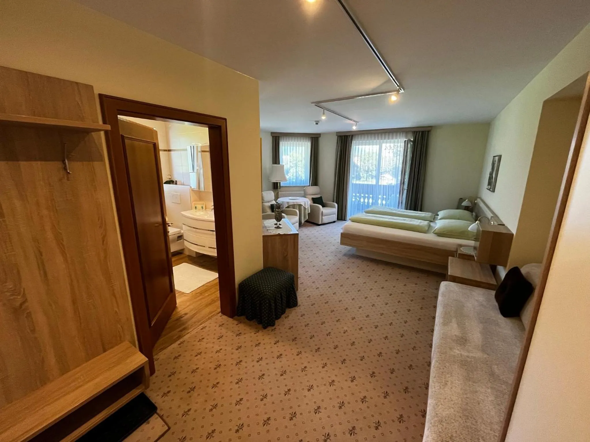 Bed in Pension Schlömmer