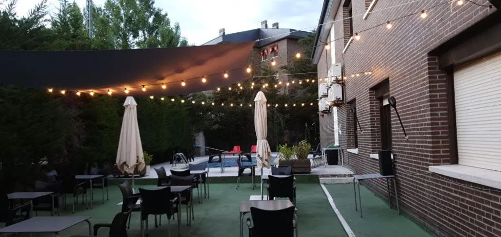 Swimming pool in Hotel Prado Real