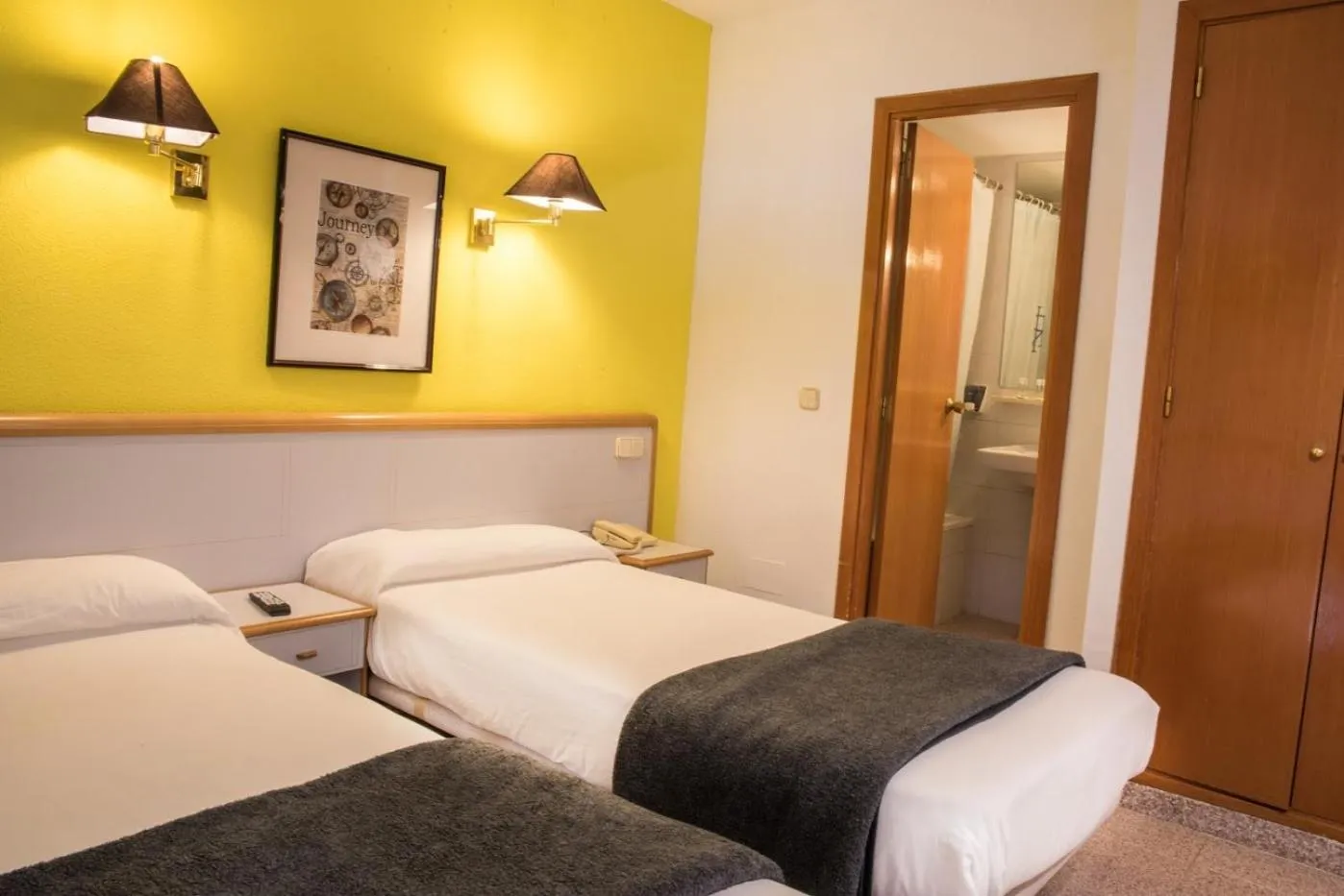 Bed in Hotel Prado Real