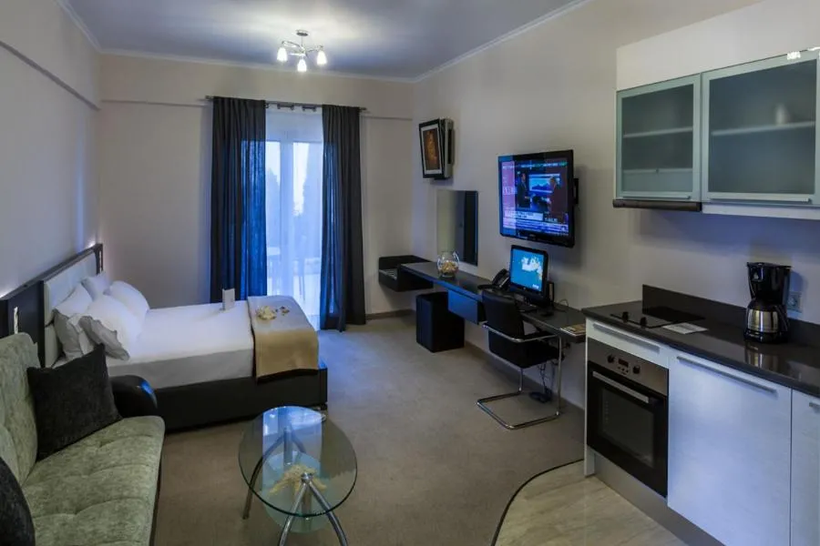 Bed in Pearl Bay Hotel Apartments