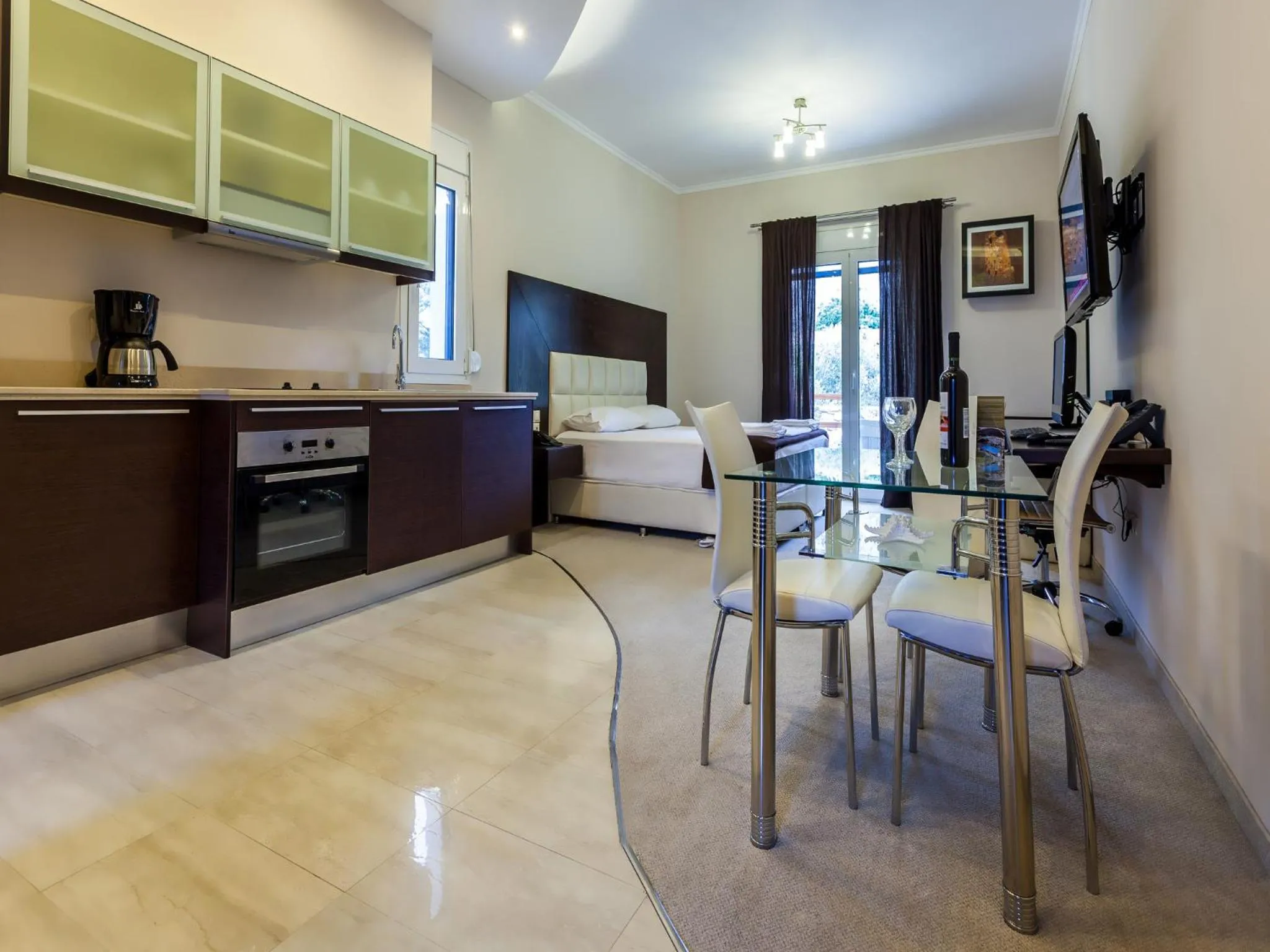 Day, Bed in Pearl Bay Hotel Apartments