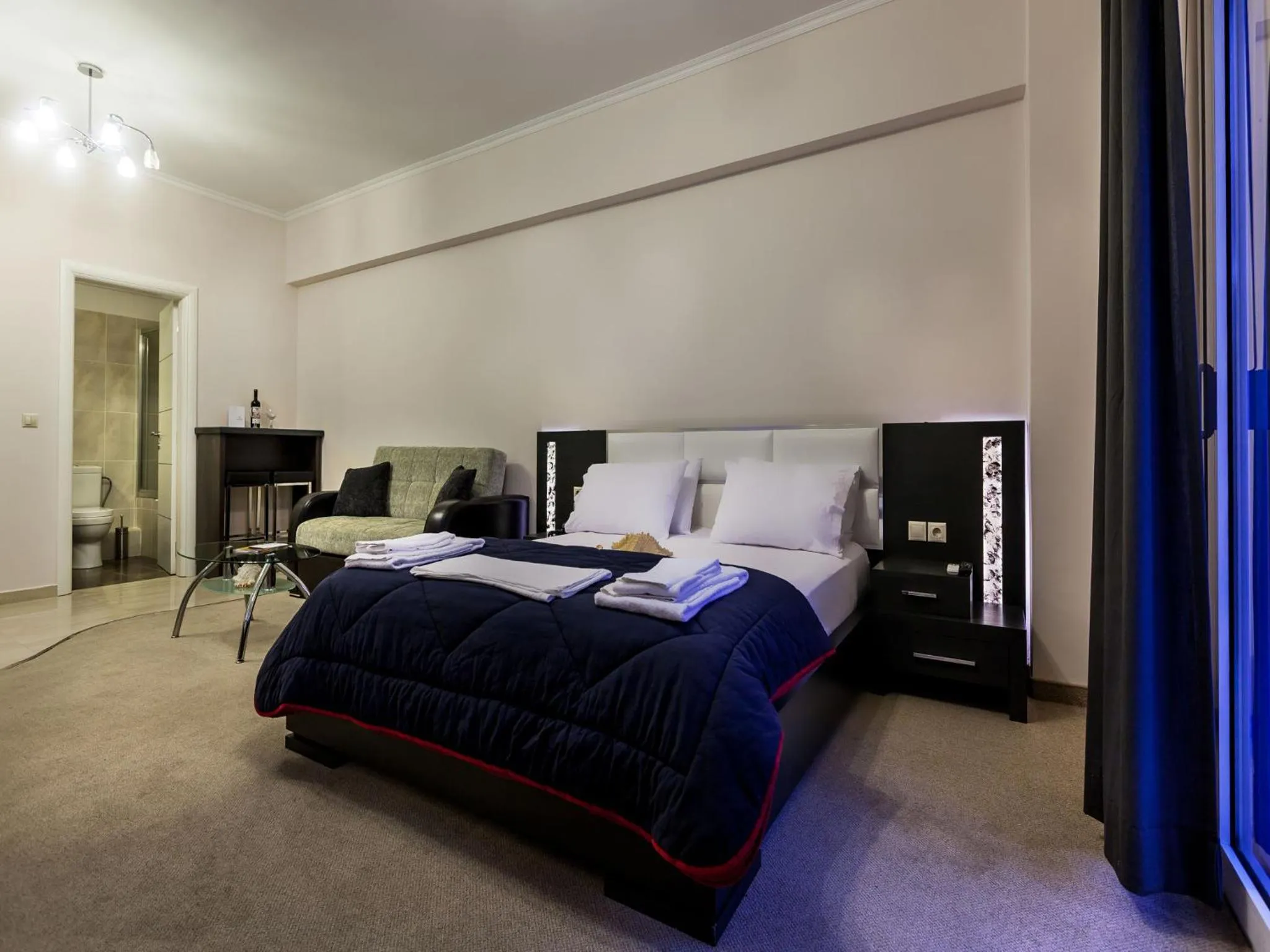 Photo of the whole room, Bed in Pearl Bay Hotel Apartments