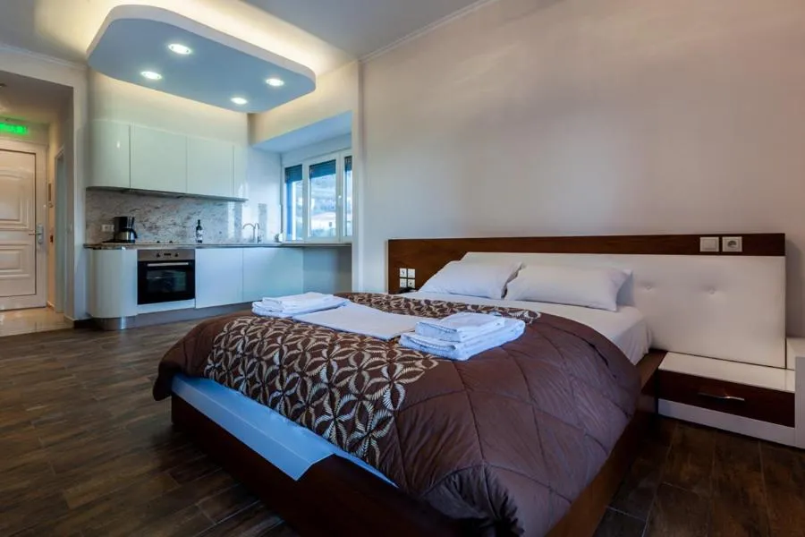 Bed in Pearl Bay Hotel Apartments