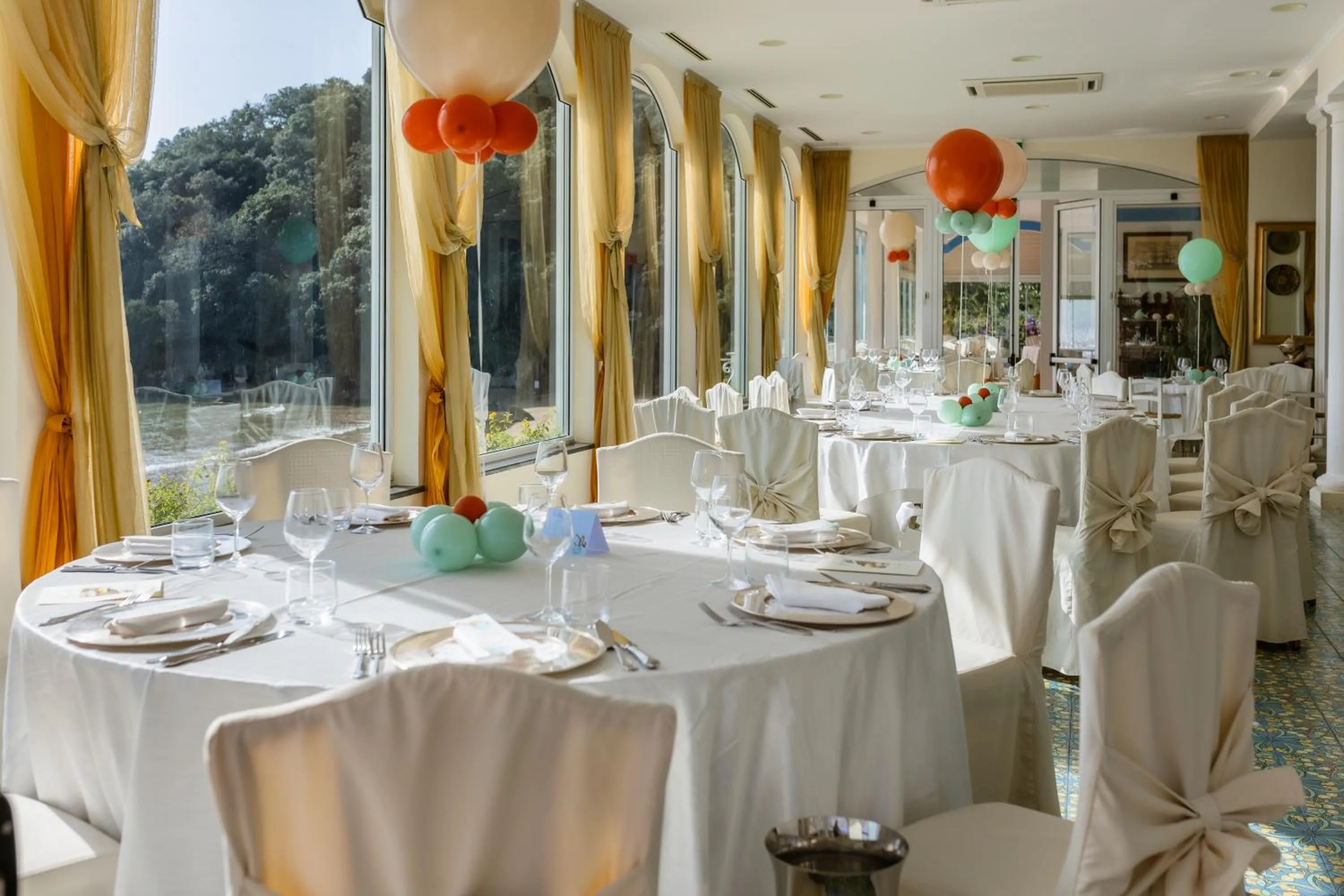 Restaurant/places to eat in Grand Hotel Il Ninfeo