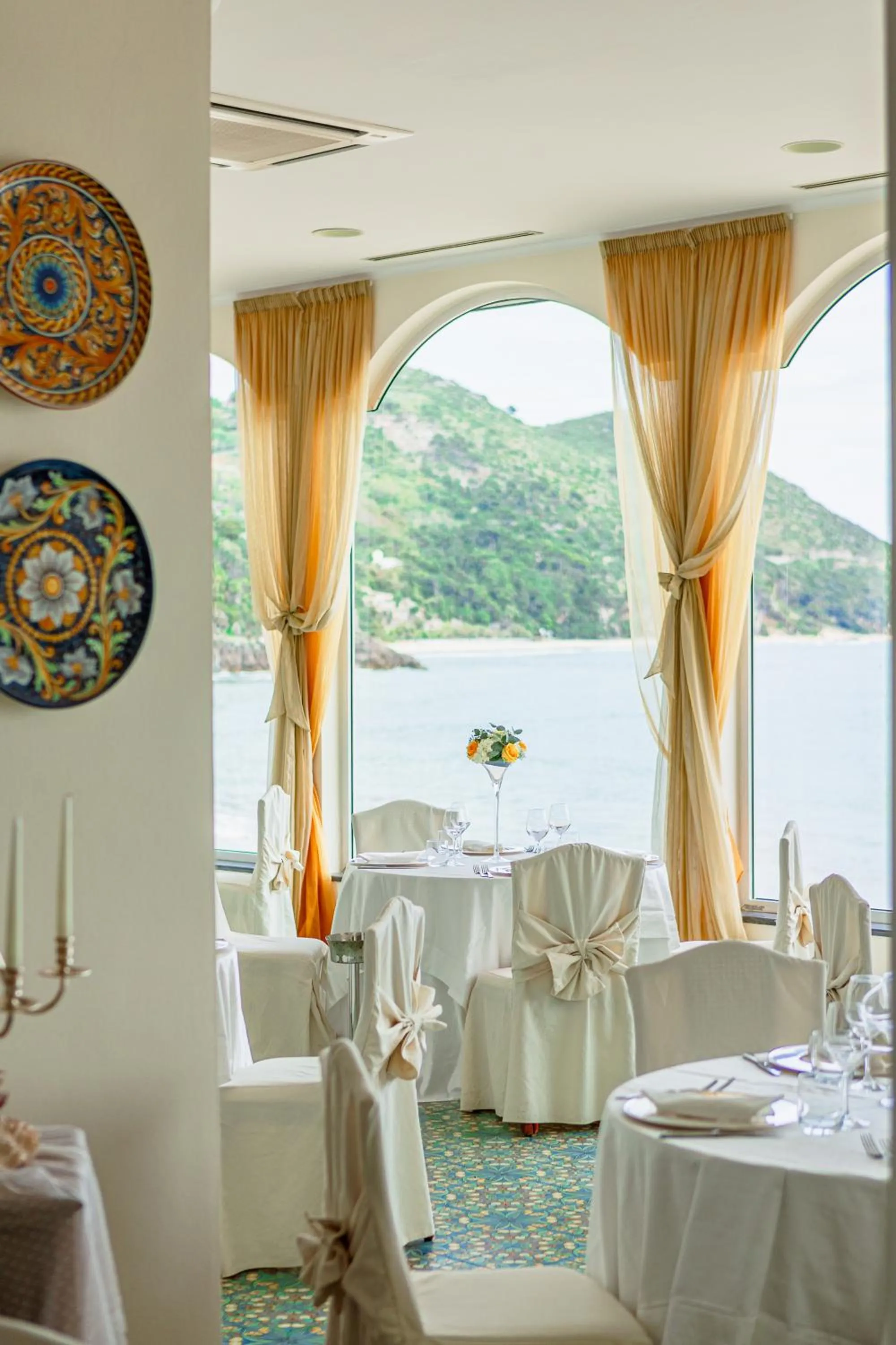 Restaurant/places to eat in Grand Hotel Il Ninfeo