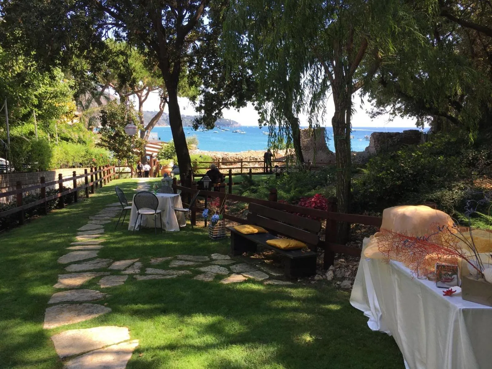 Garden in Grand Hotel Il Ninfeo