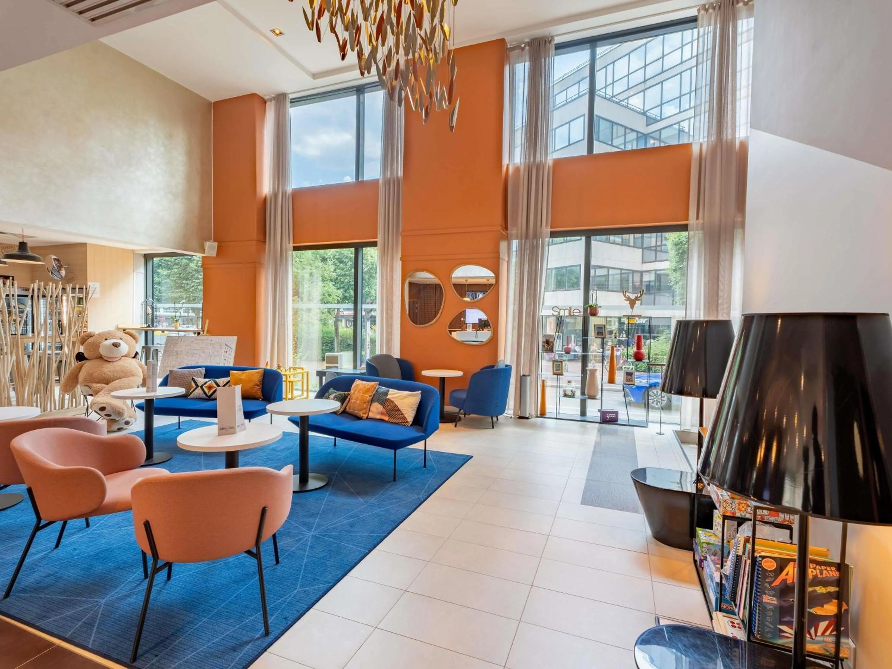 Property building in Novotel Suites Paris Issy Les Moulineaux