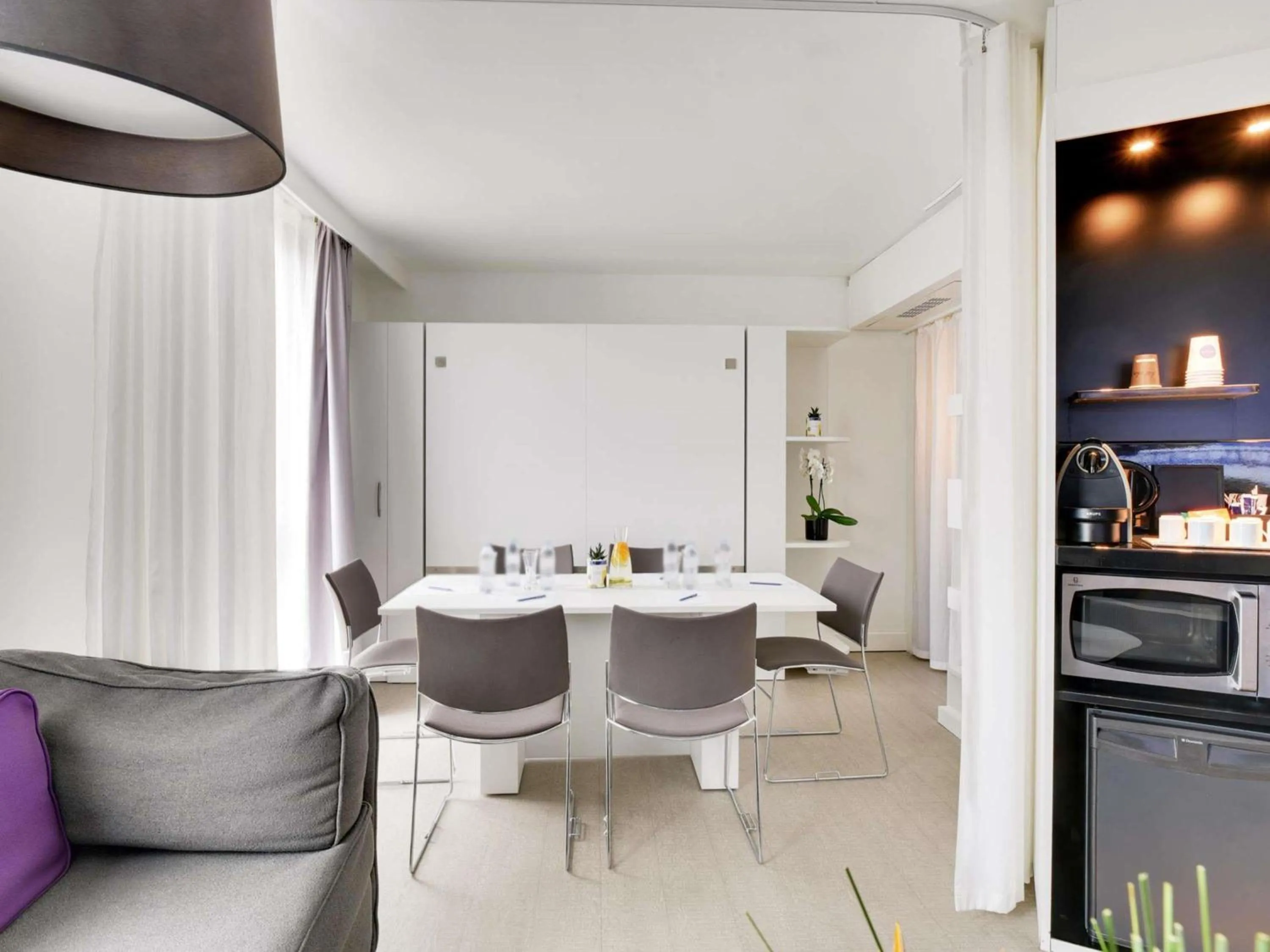 Meeting/conference room in Novotel Suites Paris Issy Les Moulineaux