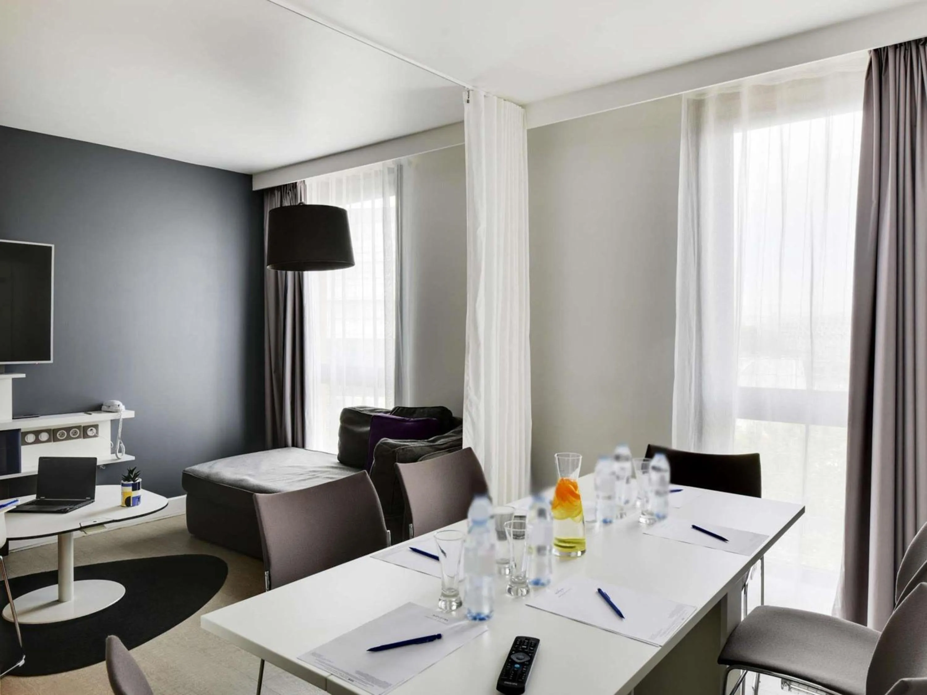 Meeting/conference room in Novotel Suites Paris Issy Les Moulineaux